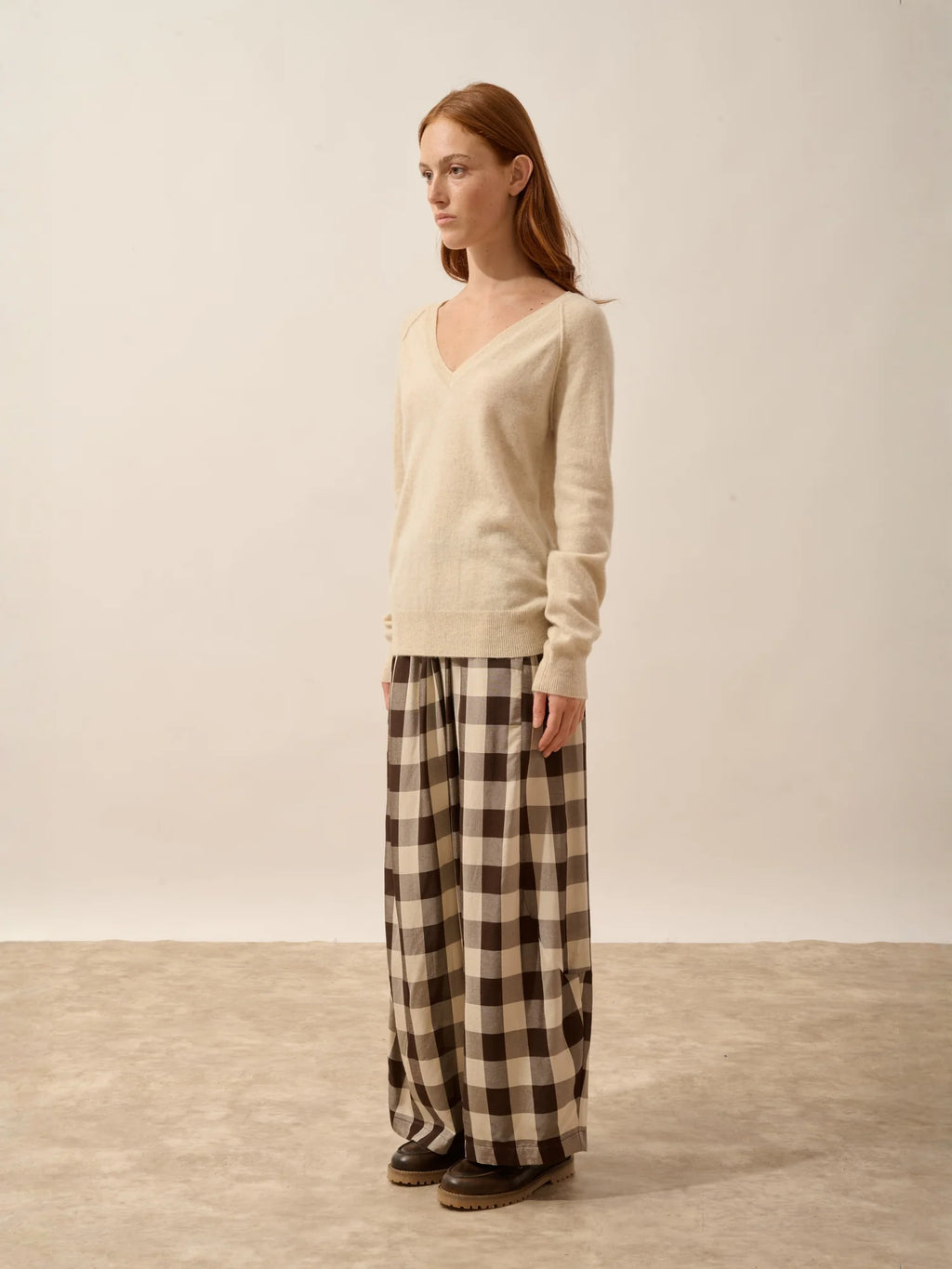 PHOEBE Pullover V-Ausschnitt Haferbeige