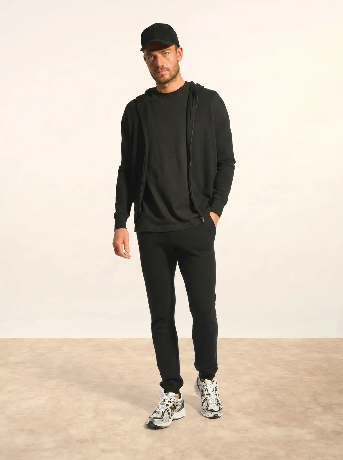 ELLIOT Gilet Zippé Capuche Noir