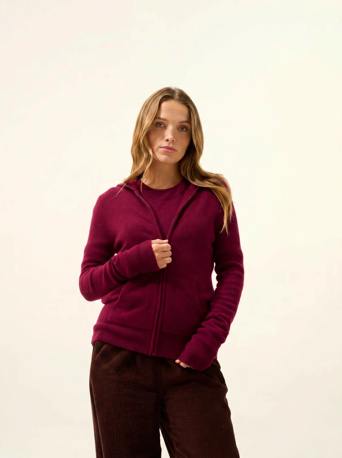DEBBIE Gilet Zippé Capuche Bordeaux