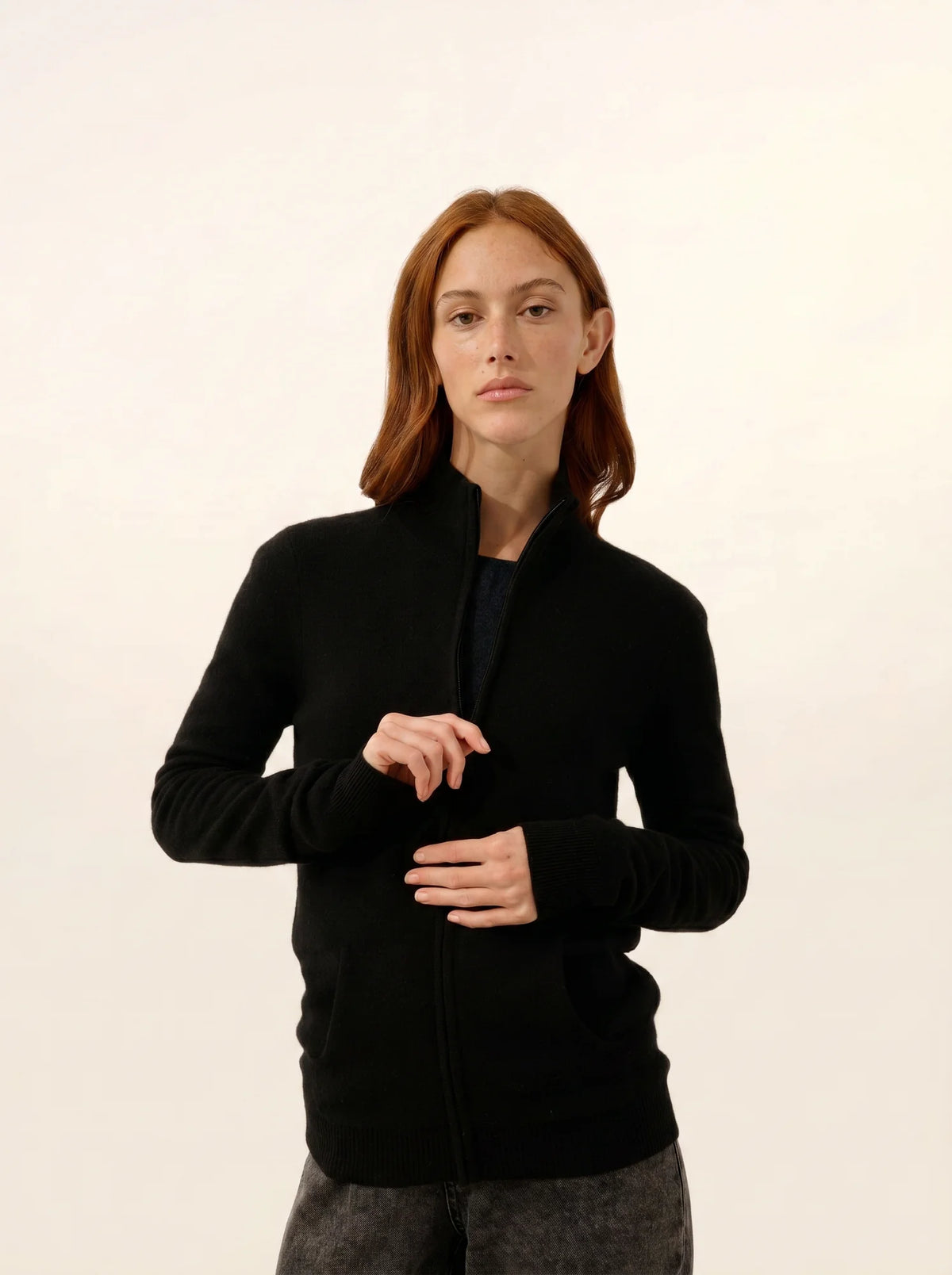 AYR Gilet Zippé Col Montant Noir