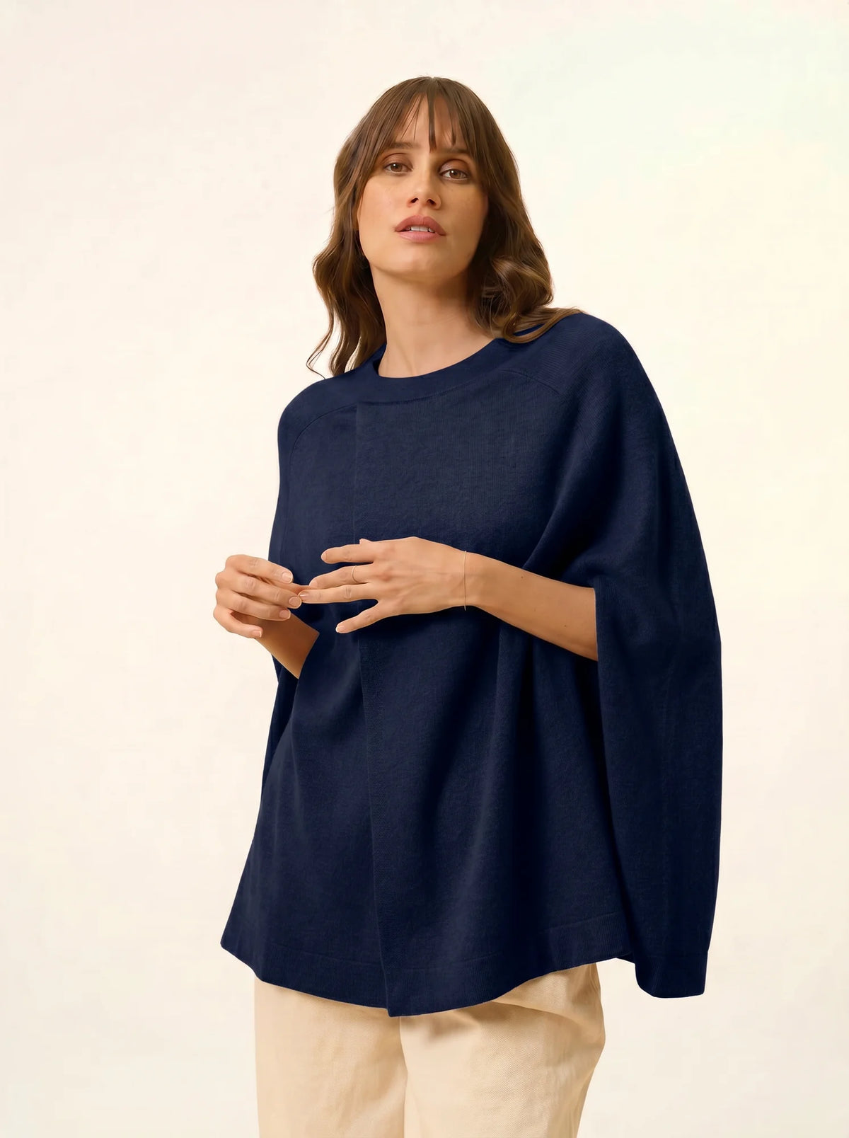 ALLOA Cape Ouverte Col Rond Bleu Marine