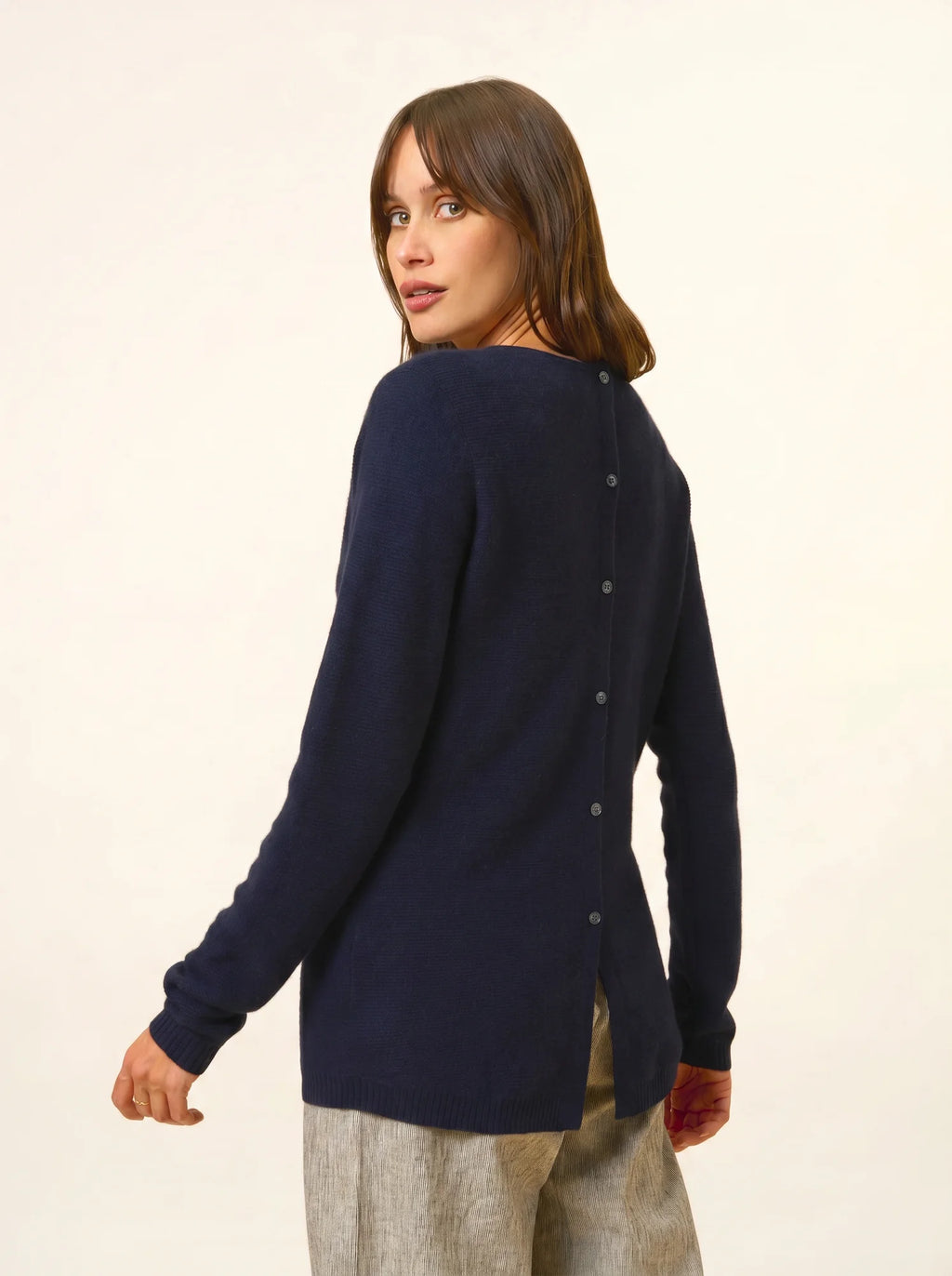 OLENA Pullover Rundhalsausschnitt hinten geknöpft Marineblau