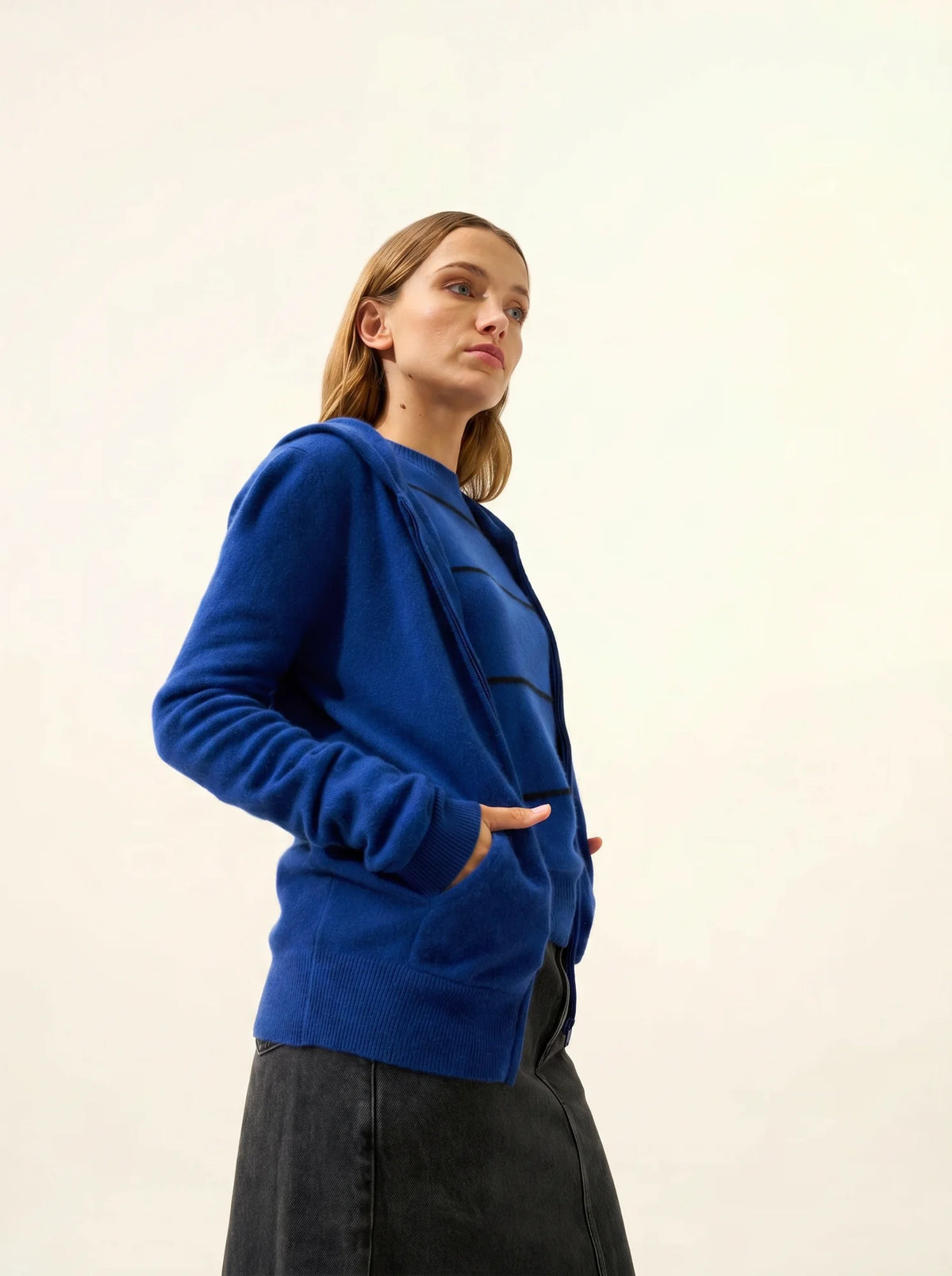 DEBBIE Gilet Zippé Capuche Outremer