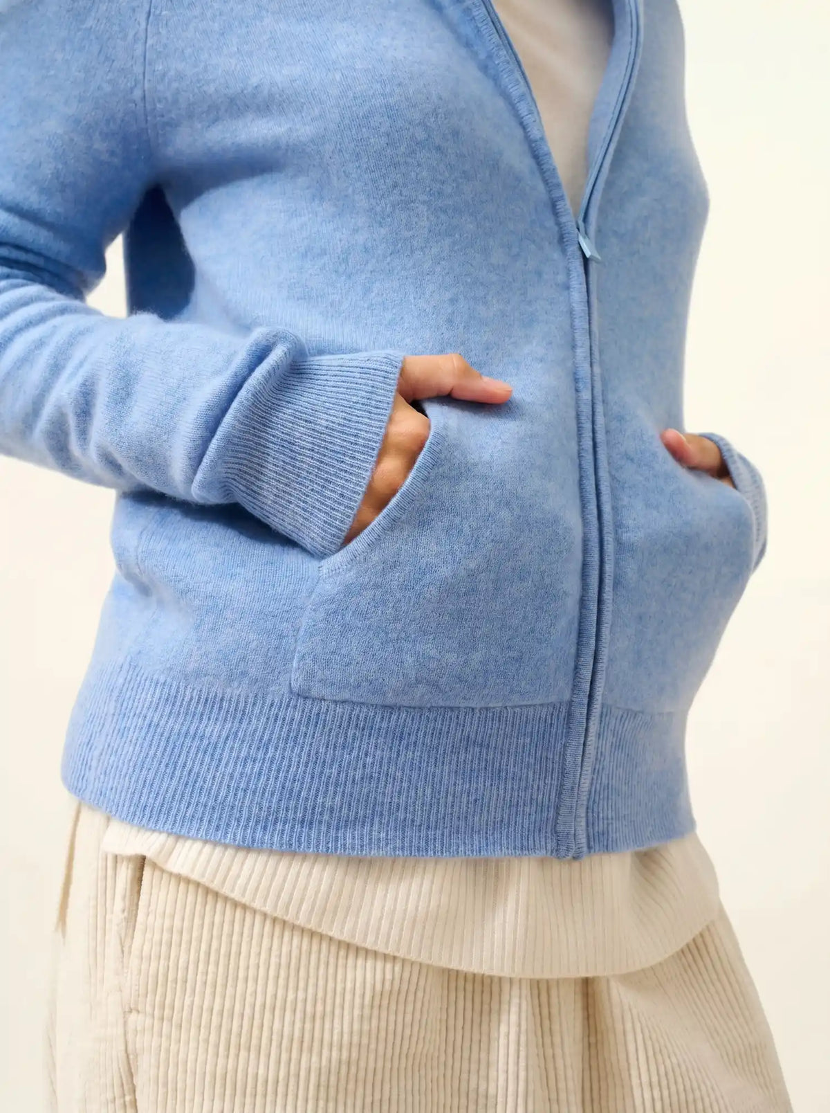 DEBBIE Gilet Zippé Capuche Ciel