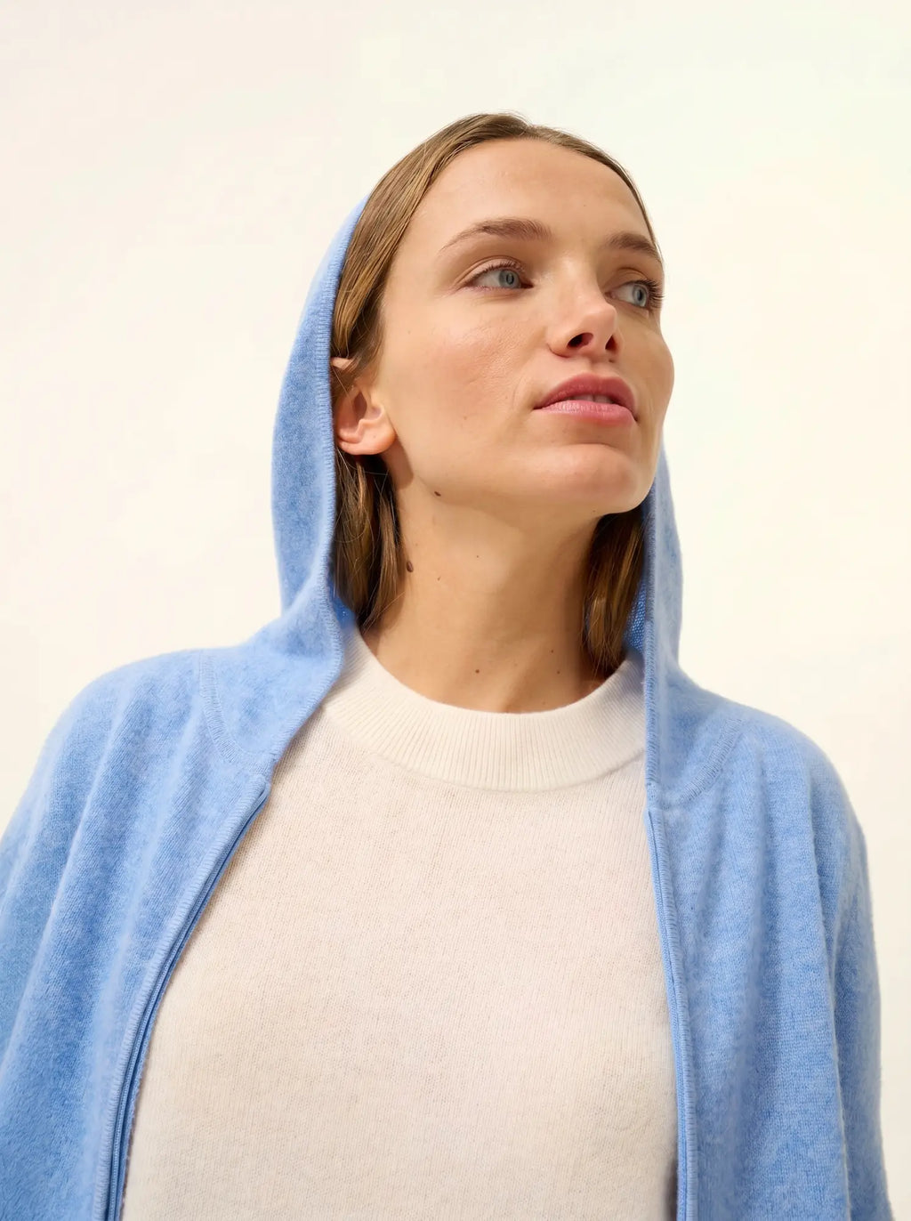 DEBBIE Gilet Zippé Capuche Ciel