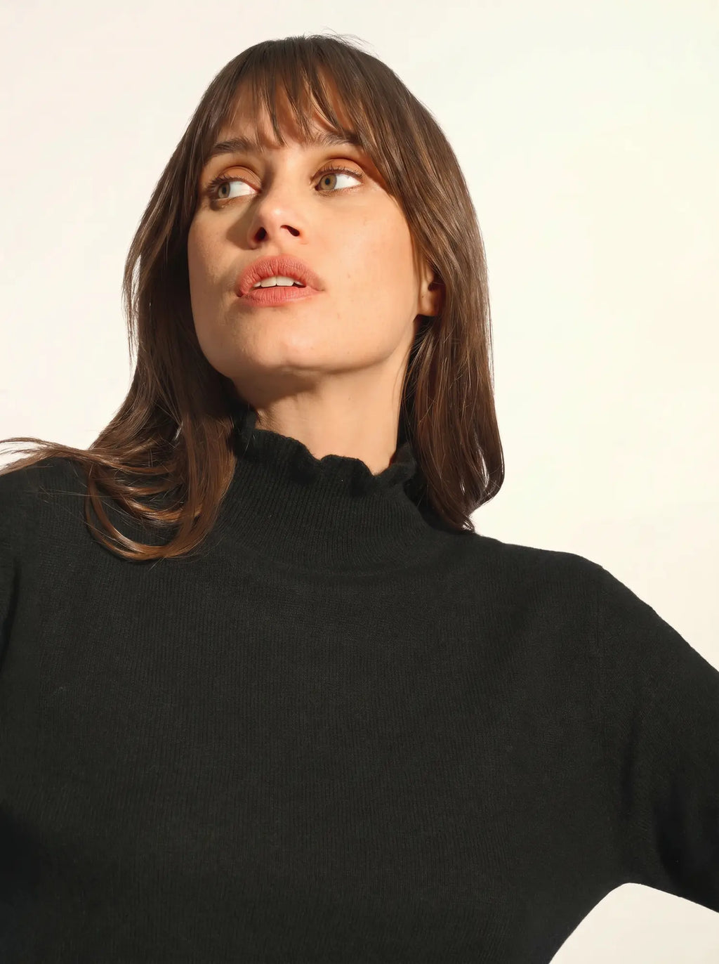 TRILA Sweater Mock Neck Ruffled Black