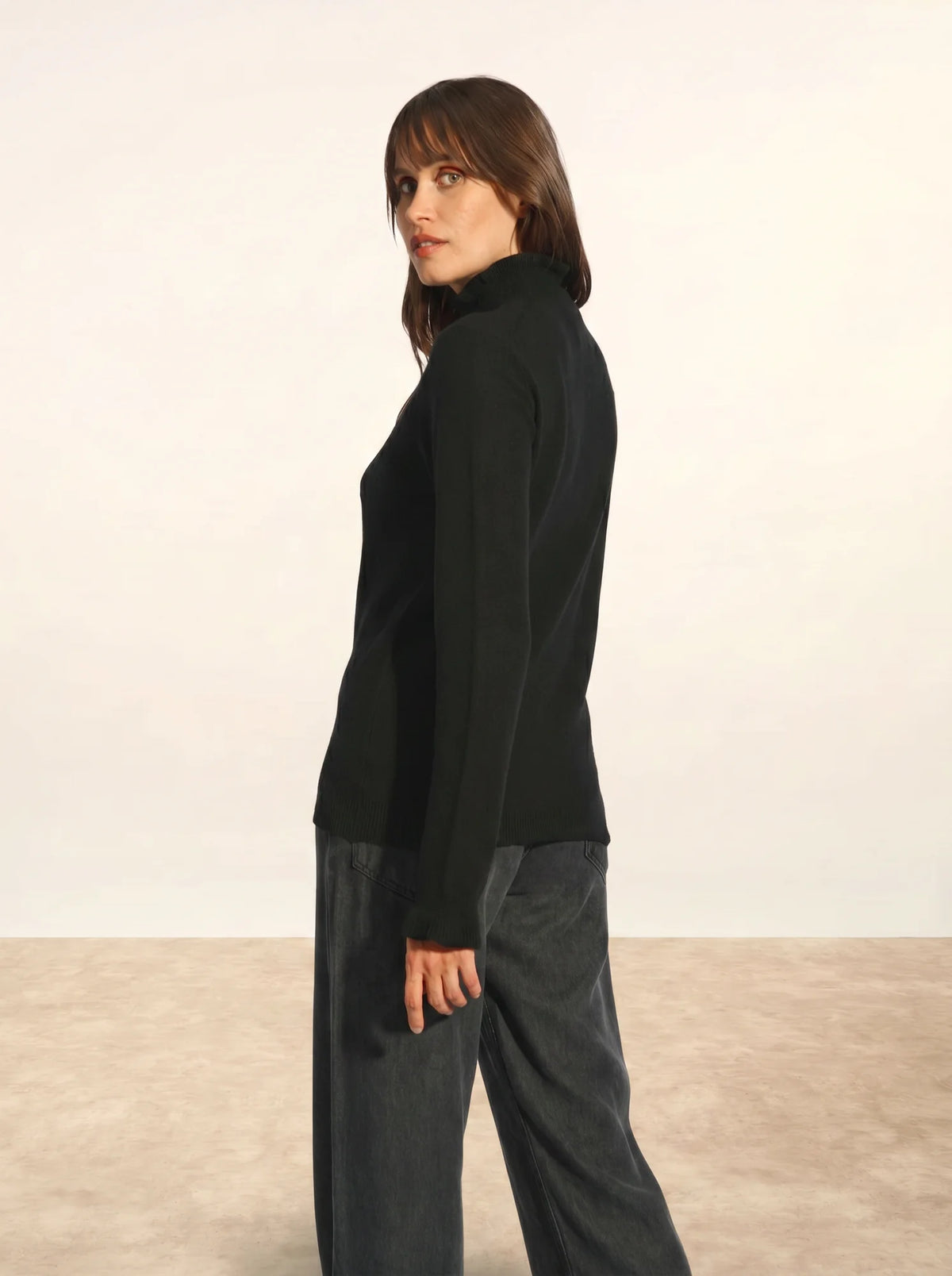 TRILA Sweater Mock Neck Ruffled Black