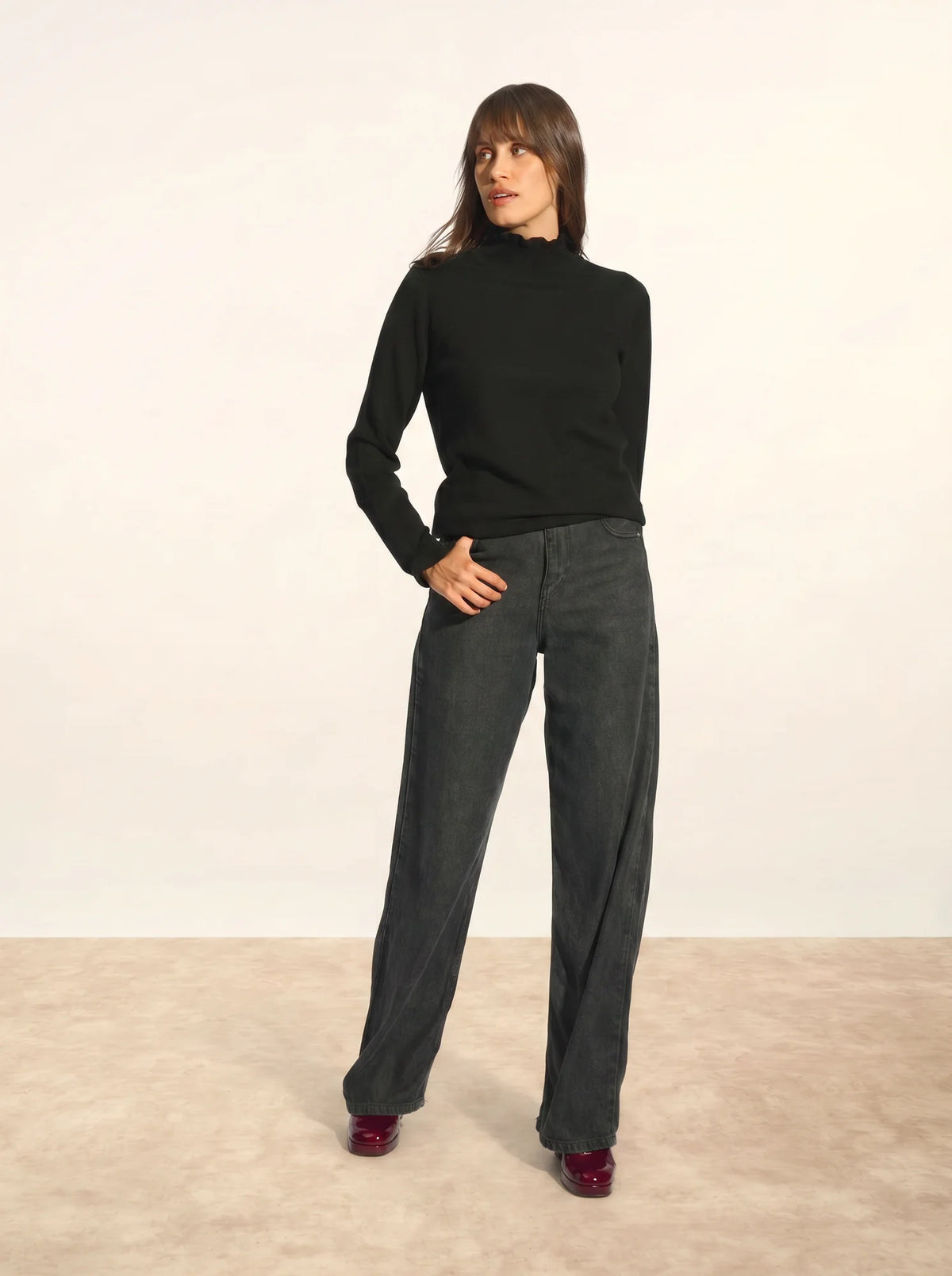 TRILA Sweater Mock Neck Ruffled Black