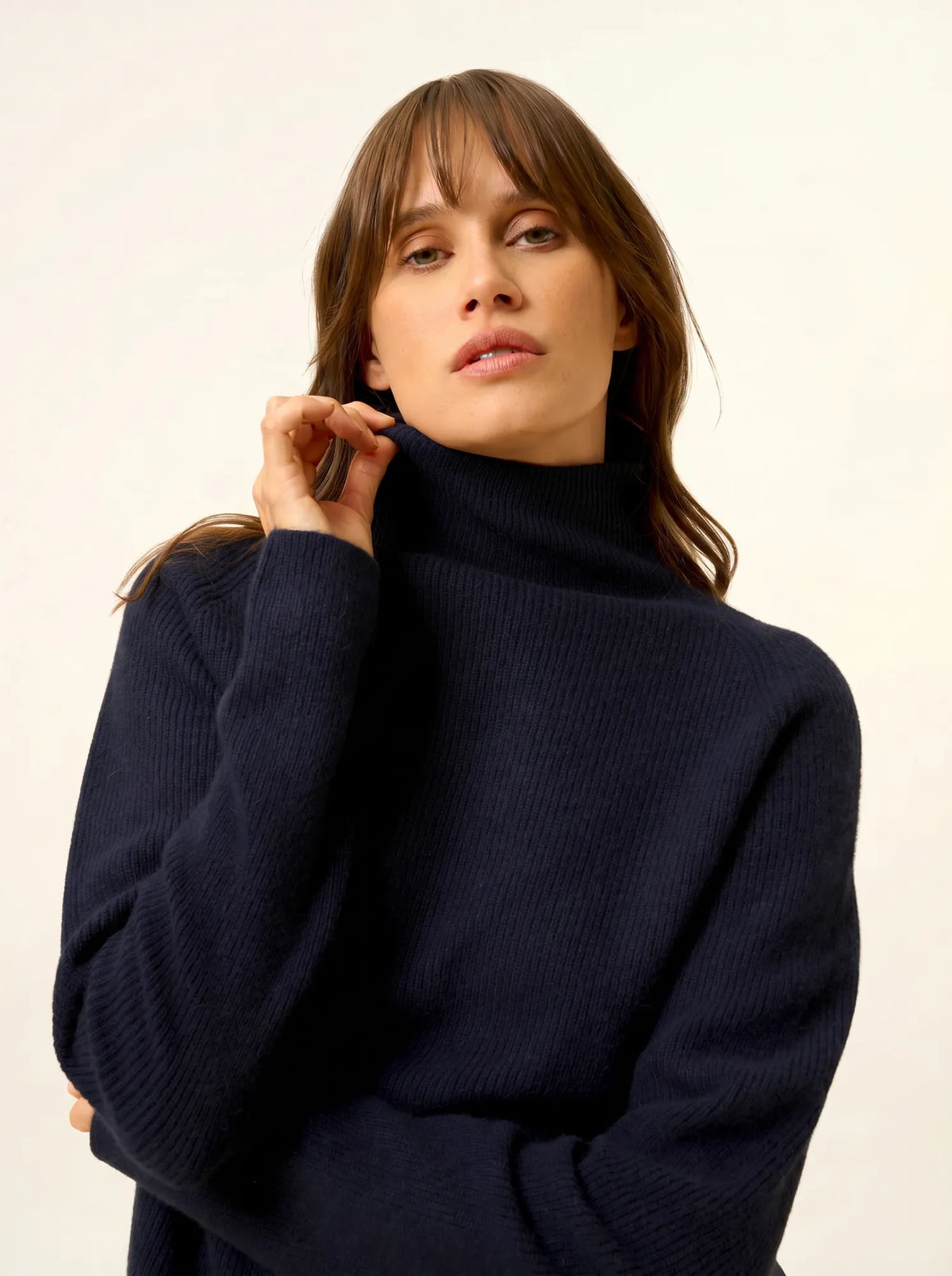 ALYSSA Pull Col Montant Bleu Marine