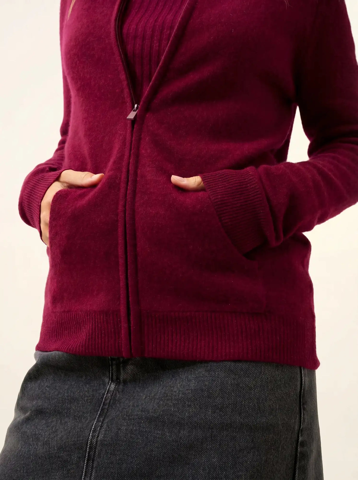 AYR Gilet Zippé Col Montant Bordeaux