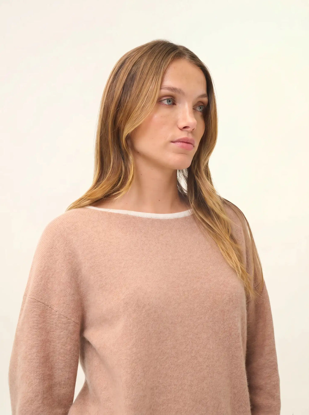 CLOLA Pull Col Rond Camel Chiné