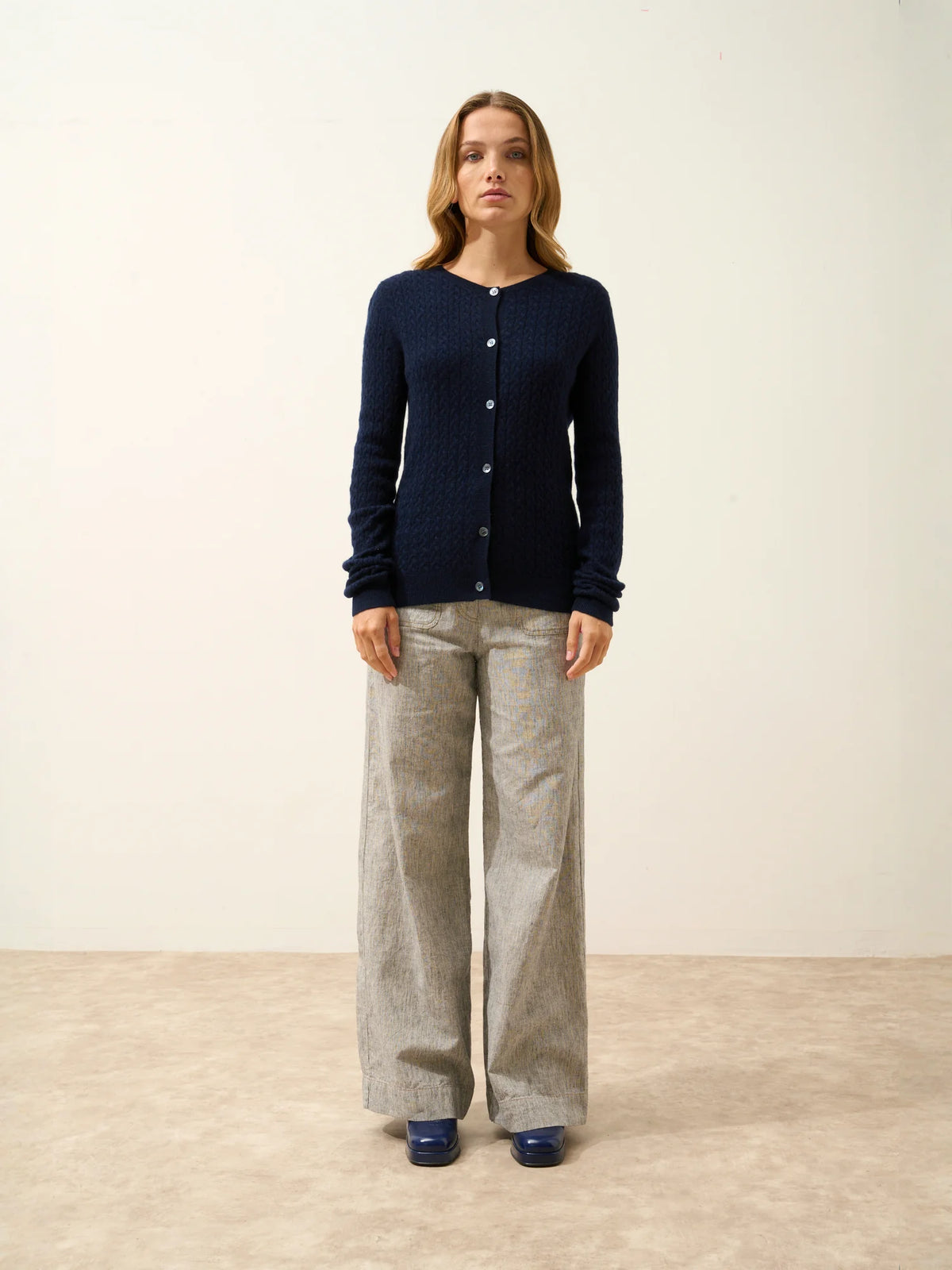 LAURA Cardigan Crew Neck Navy