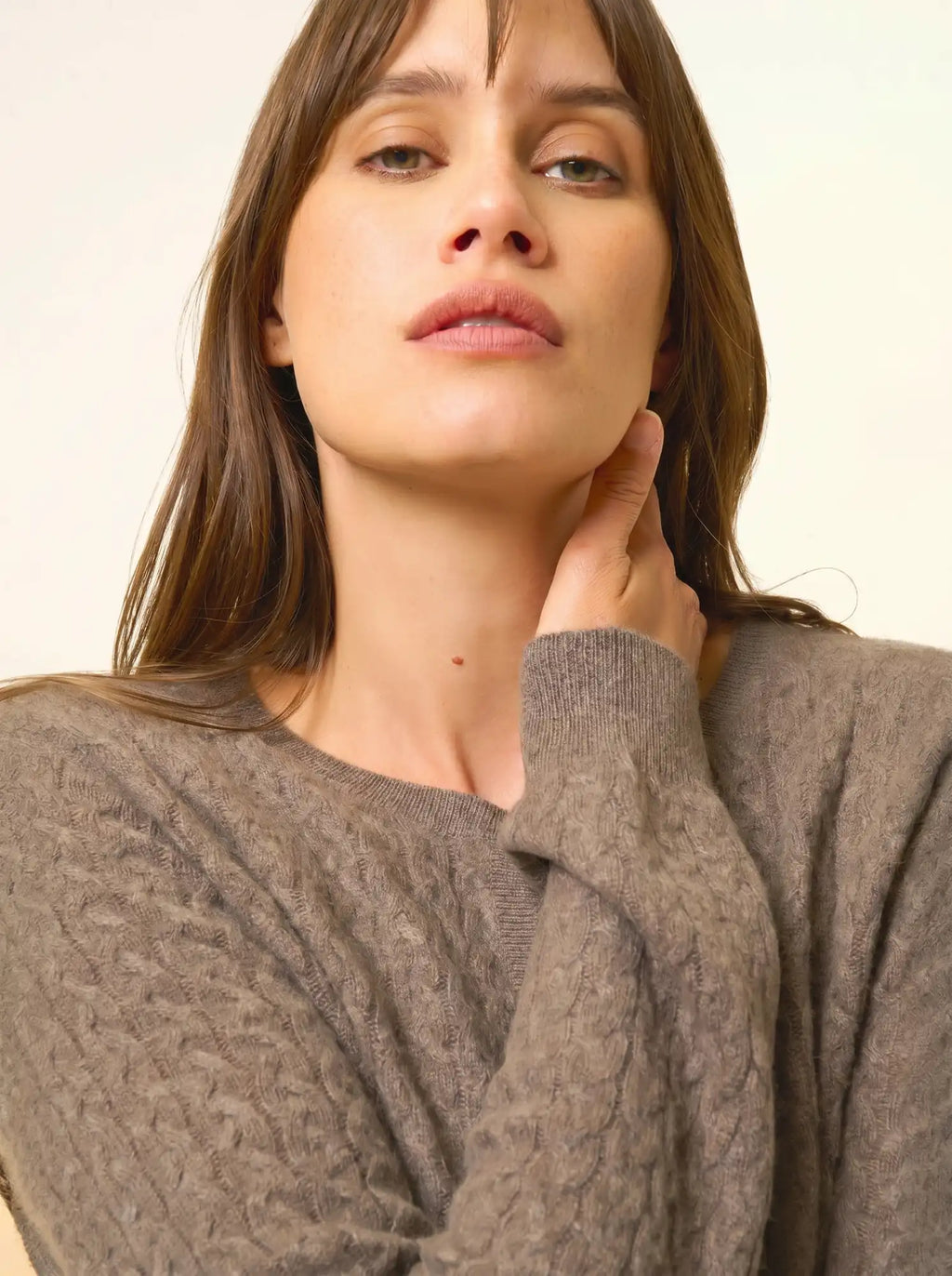 LAURA Strickjacke Rundhalsausschnitt Taupe meliert
