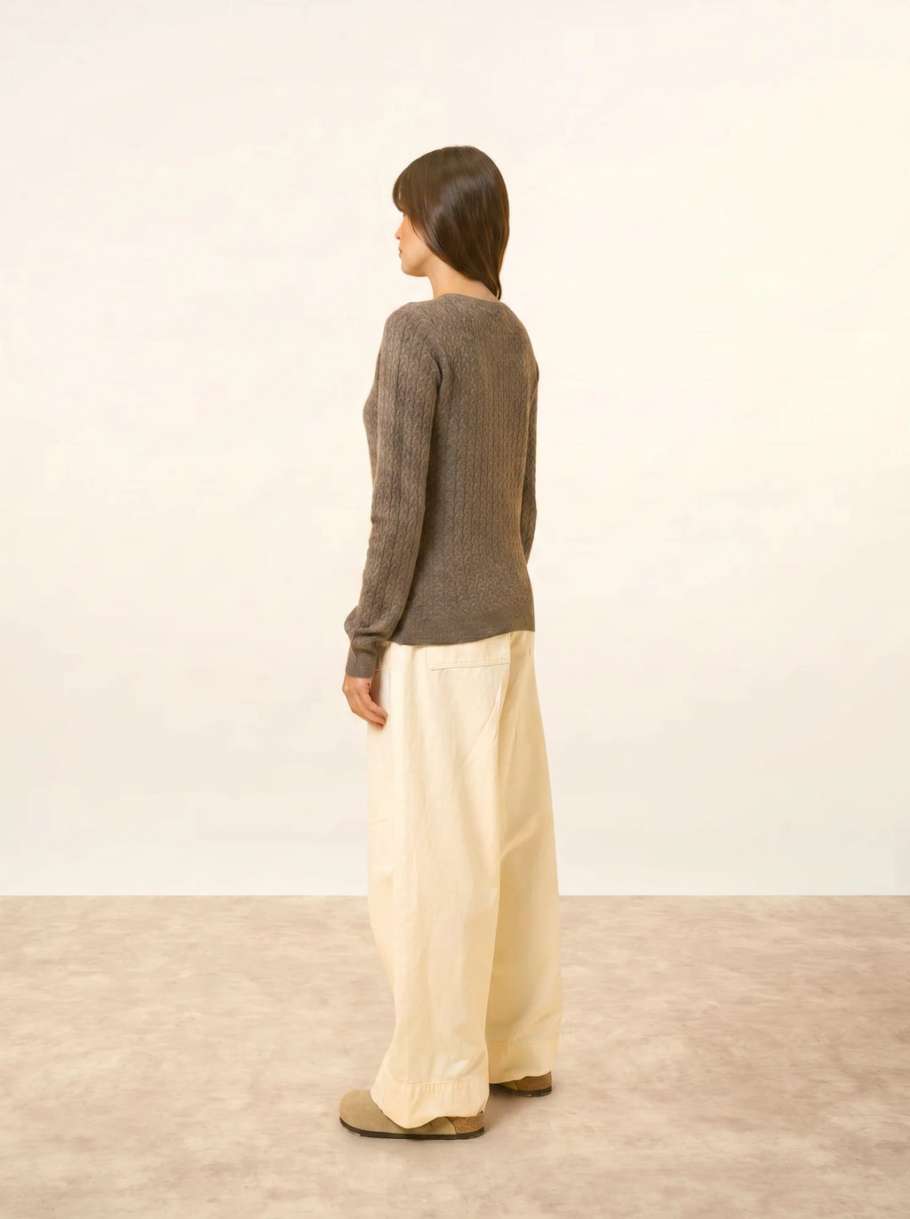 LAURA Strickjacke Rundhalsausschnitt Taupe meliert