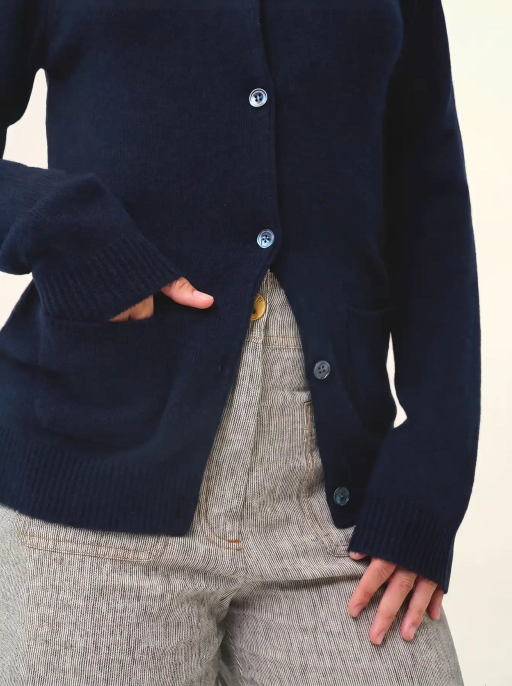 ROSE Cardigan Col Rond 4 Fils Bleu Marine