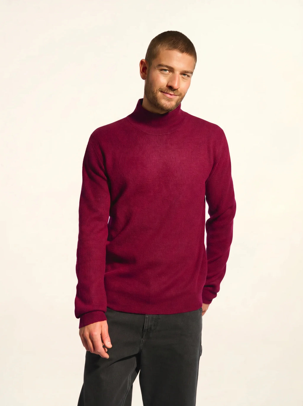 EVA Pull Col Montant Bordeaux