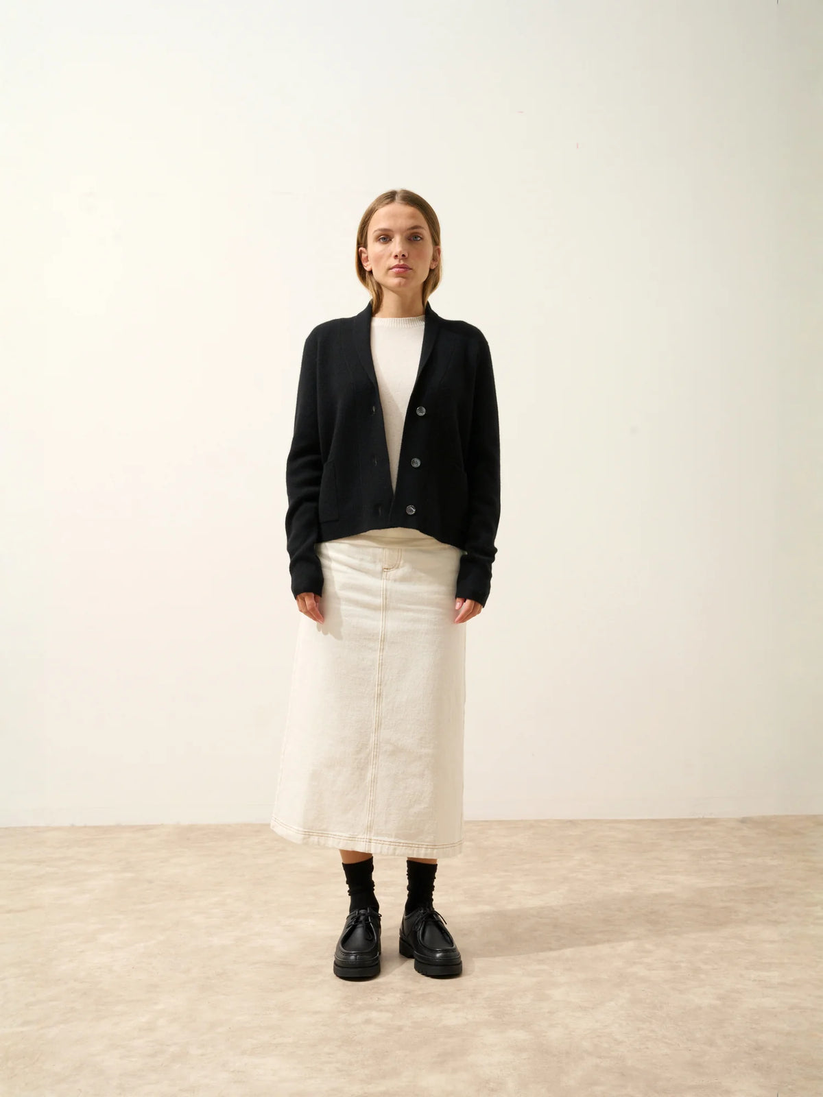 MILA Veste Boutonnée Col Châle Noir