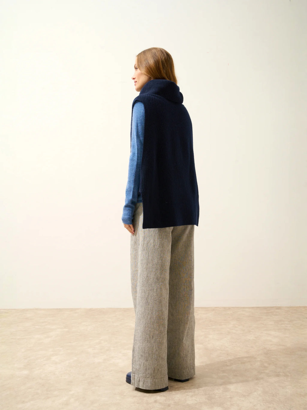 LOU Cape Rollkragen ärmellos 4-fädig Marineblau