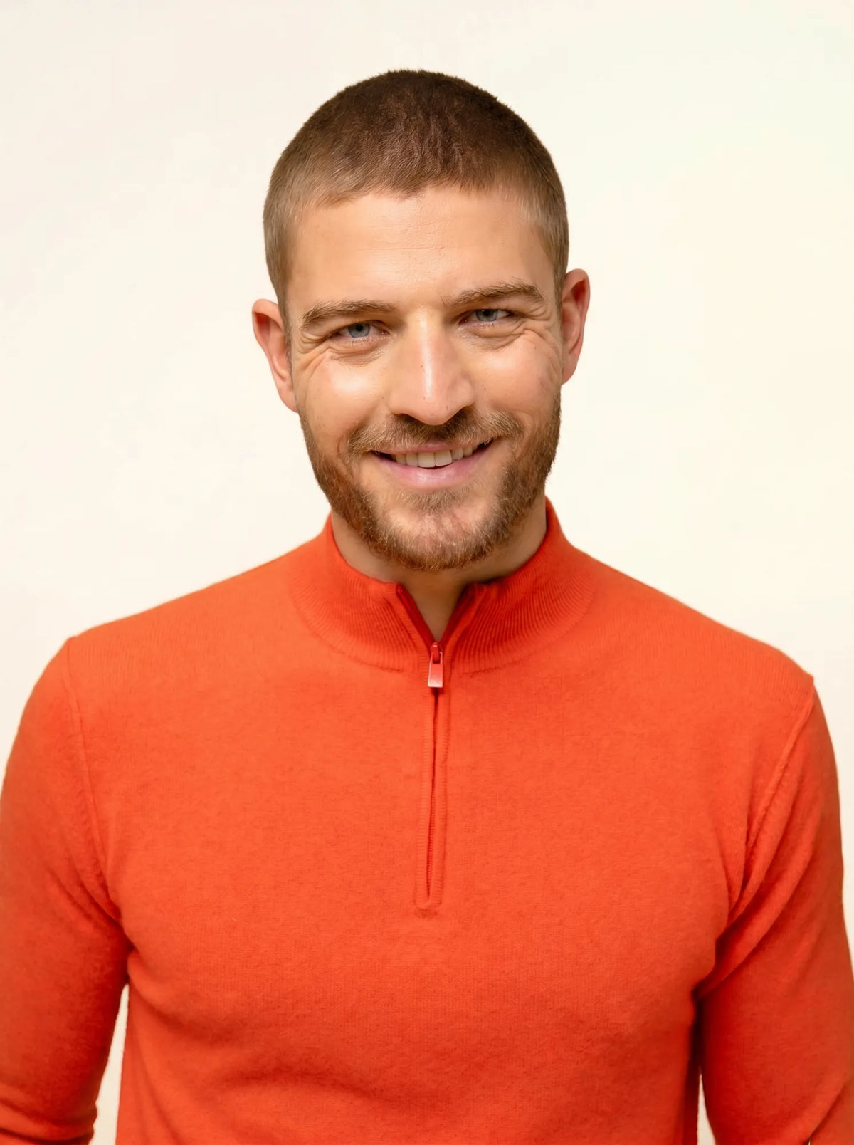 NOUR Pull Camionneur Orange