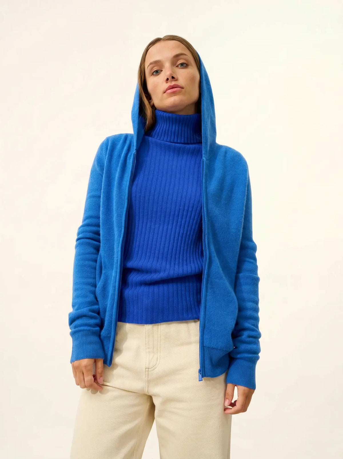 DEBBIE Vest Zipped Hooded Electric Blue
