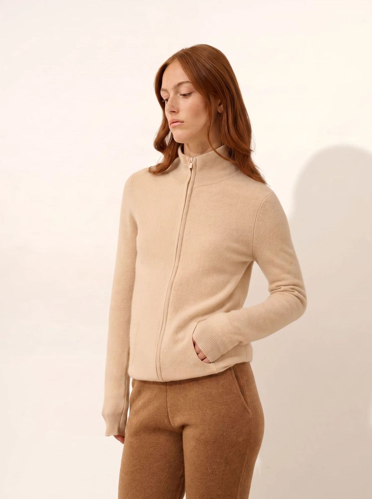 AYR Gilet Zippé Col Montant Sable