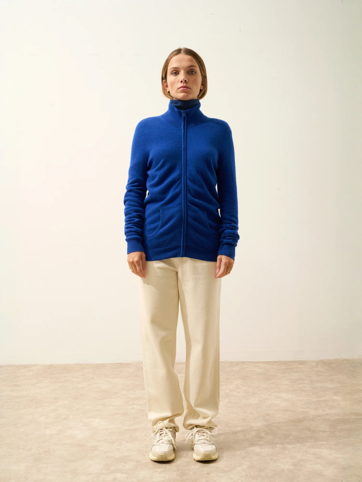 AYR Gilet Zippé Col Montant Outremer