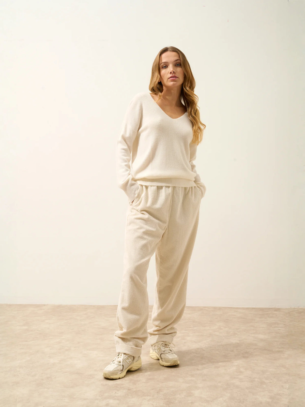 BIRSE Pullover V-Ausschnitt Elfenbein