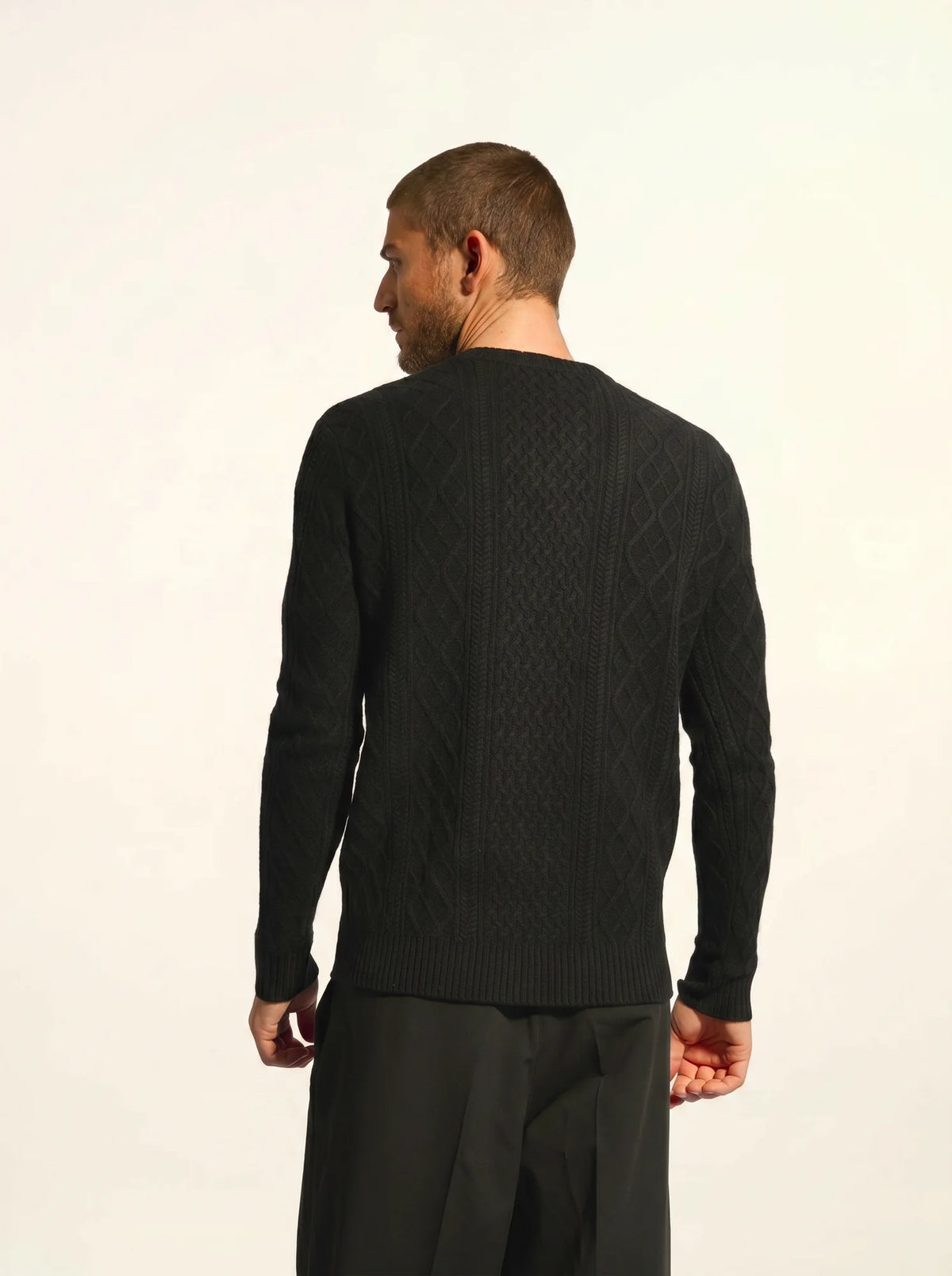 THURID Sweater Crew Neck 4 Ply Black