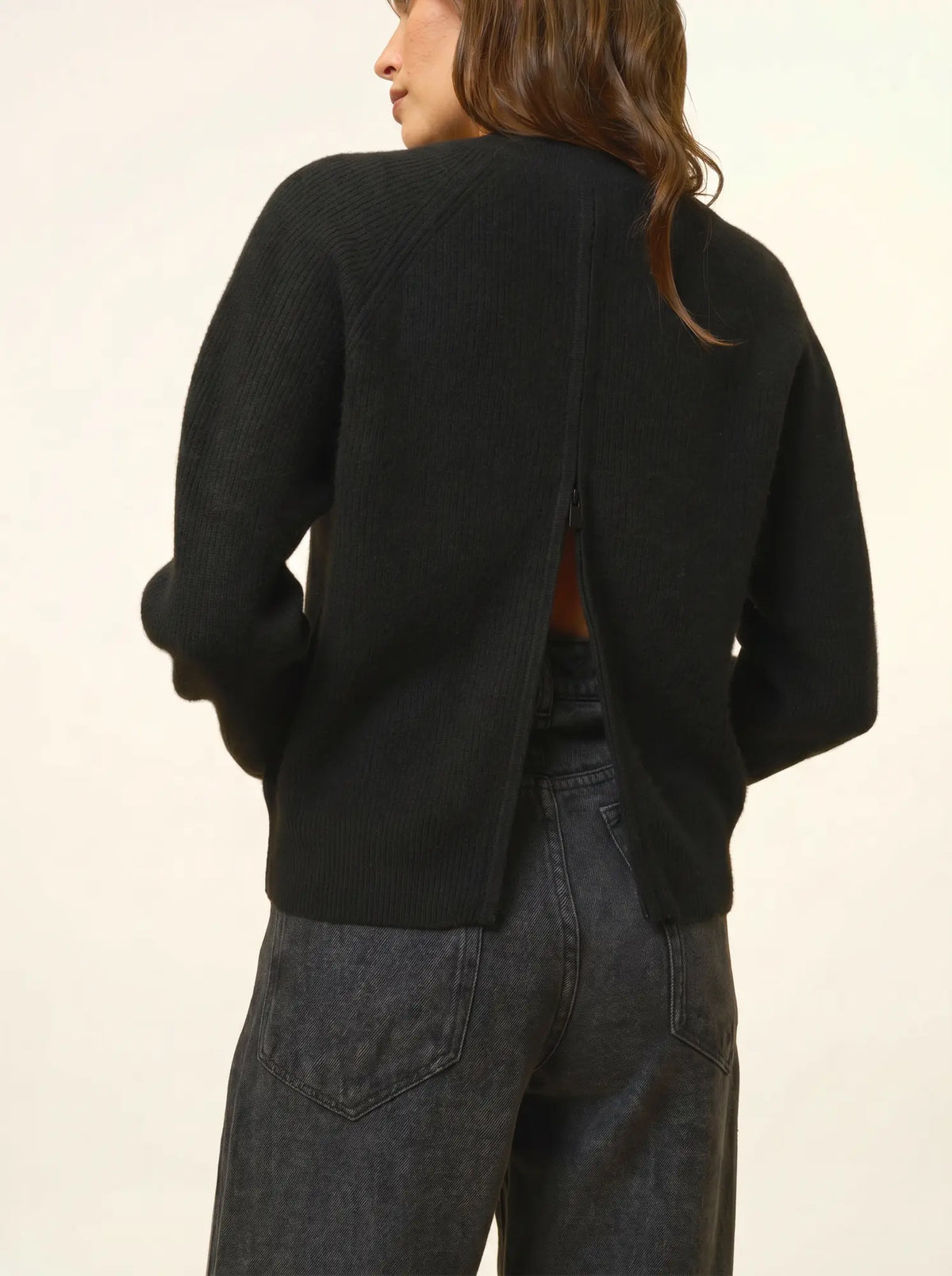 JONA Pull Col Rond Zippé Dos Noir
