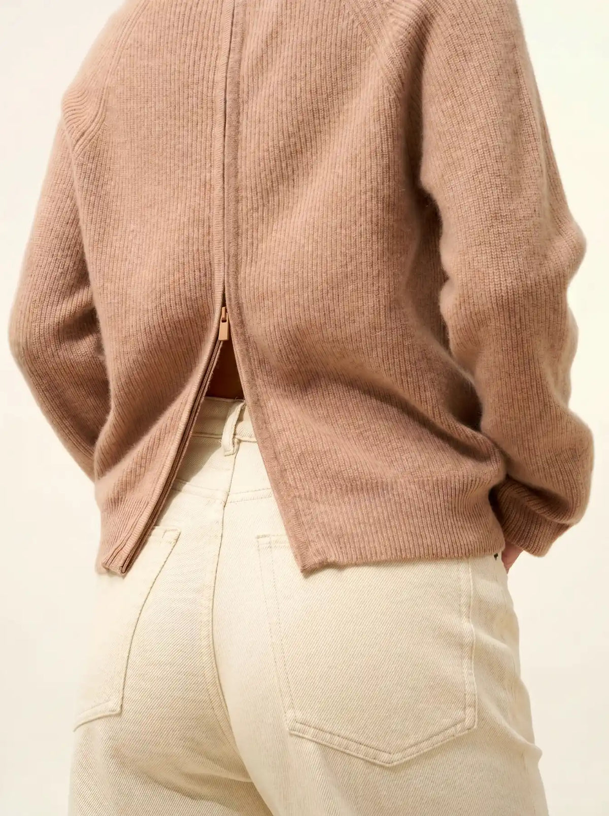 JONA Pullover Rundhalsausschnitt mit Reißverschluss hinten Camel meliert
