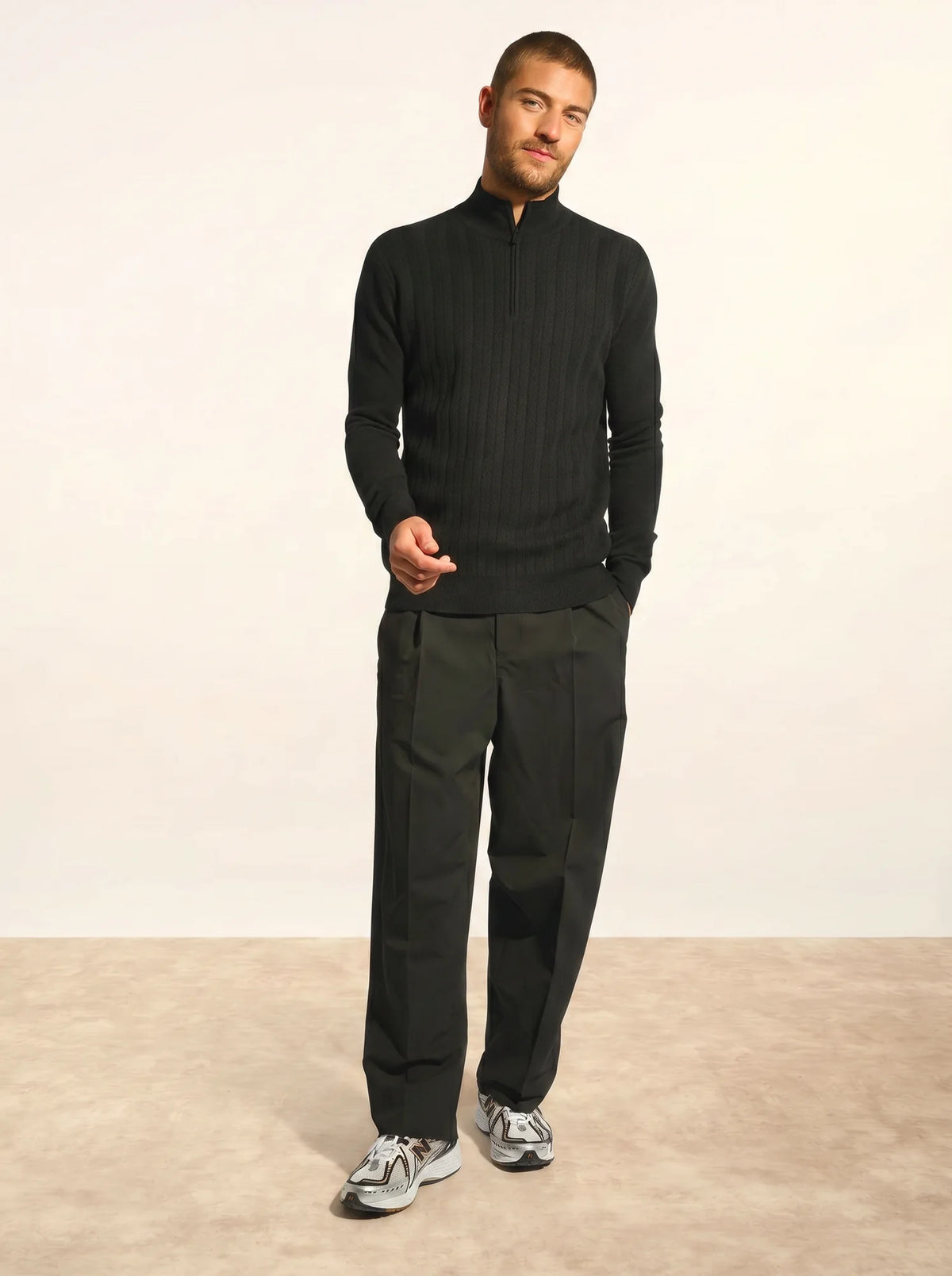 HILMIR Pullover Truckerkragen Schwarz