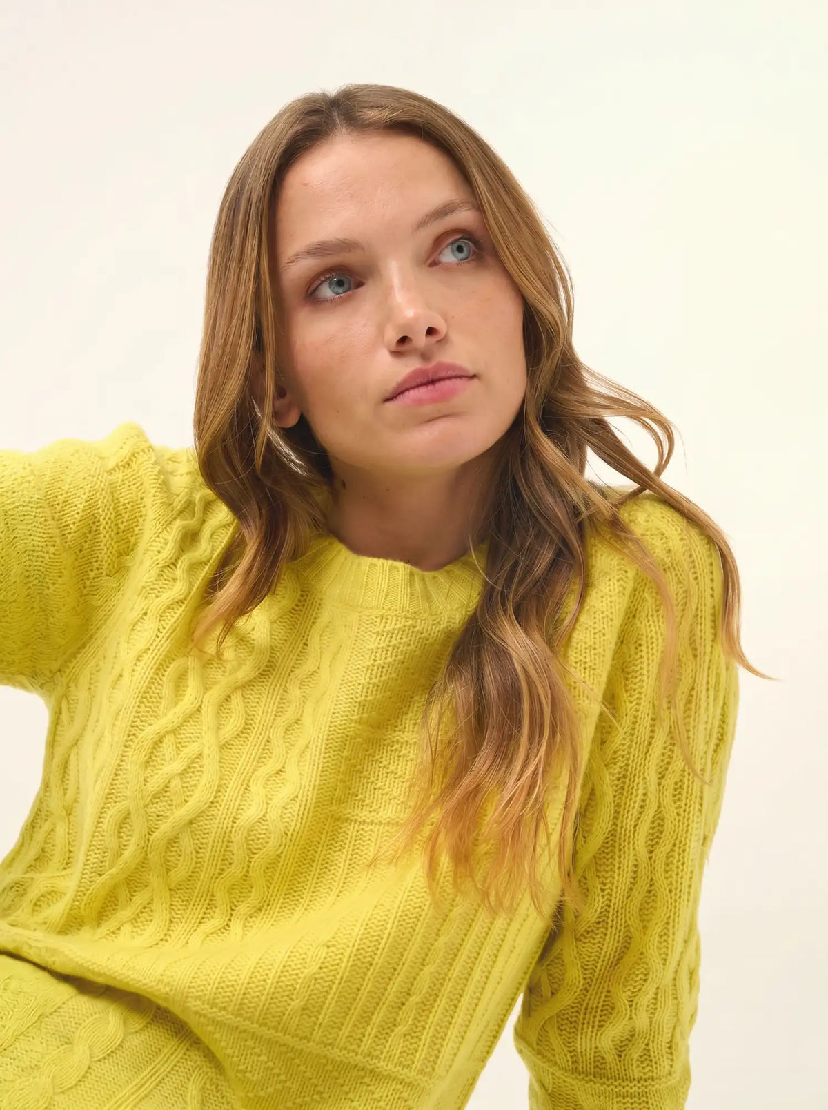 AMALA Pull Col Rond 6 Fils Citron