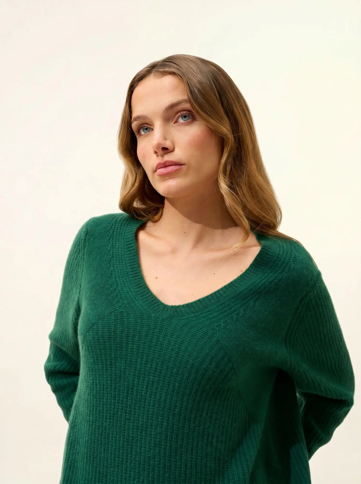 AMRITA Pull Col V 4 Fils Sapin