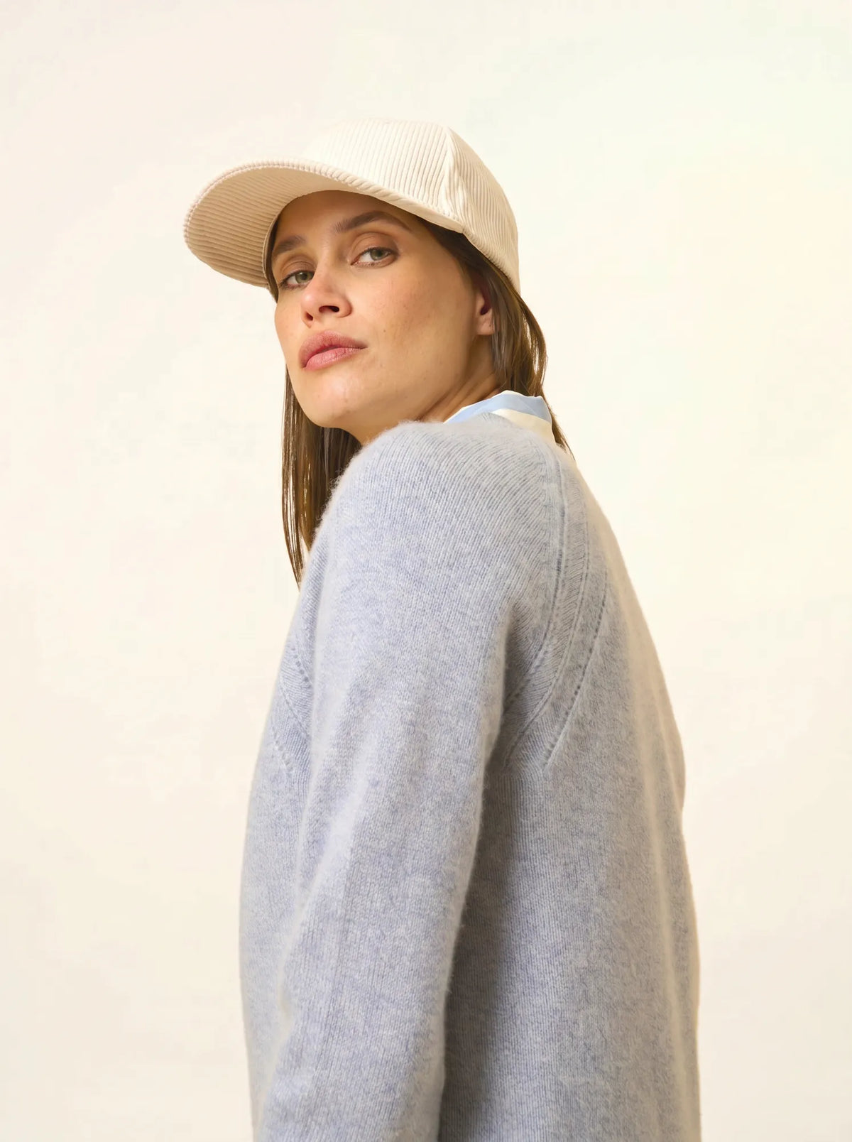 AREQUIPA Sweater Crew Neck 4 Ply Ivory Blue