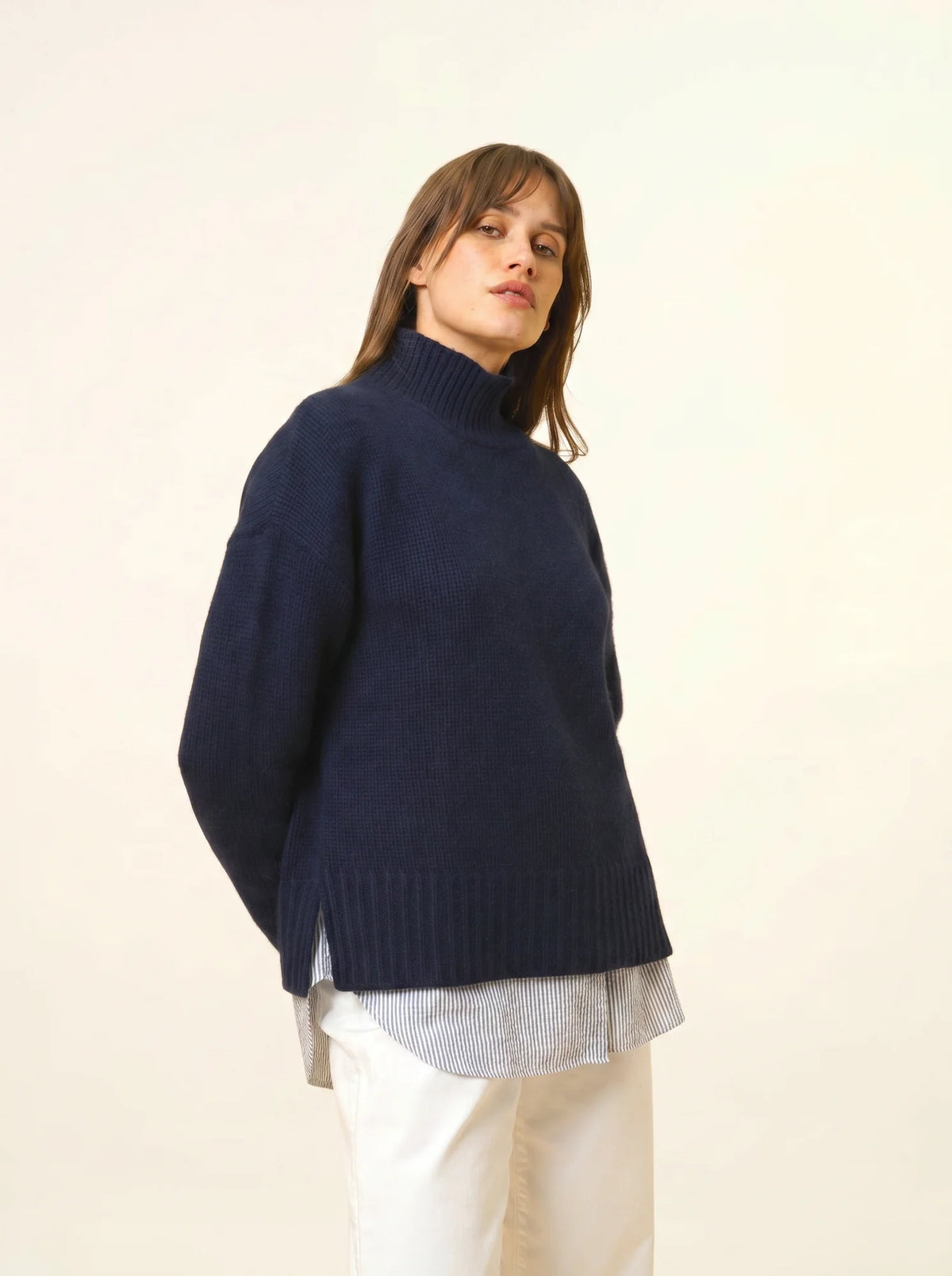 SULLANA Pull Col Montant Fentes Côtés 12 Fils Bleu Marine