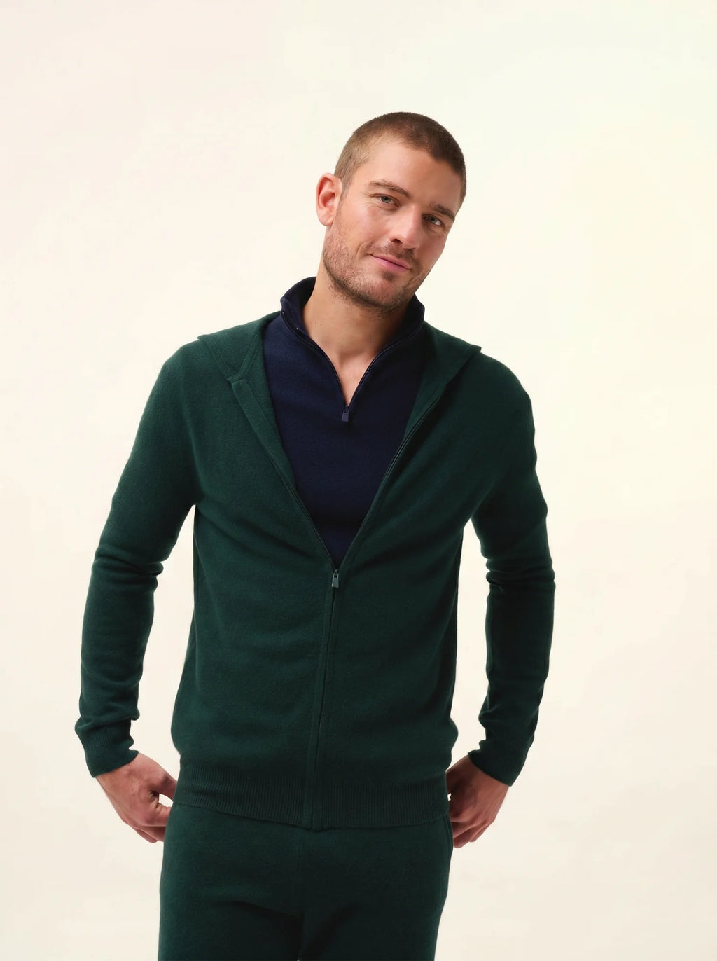 ELLIOT Gilet Zippé Capuche Cyprès