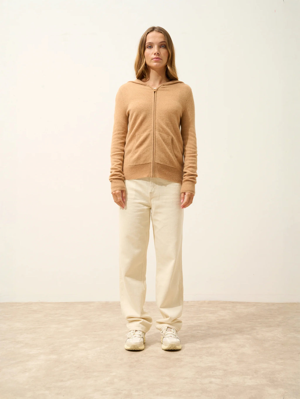 DEBBIE Gilet Zippé Capuche Sahara