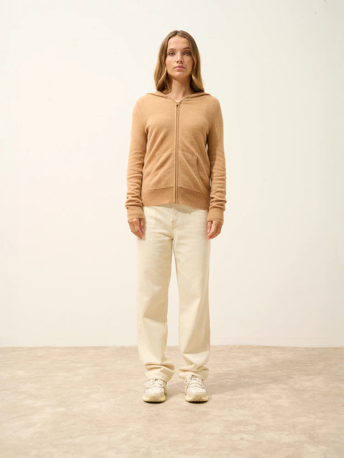 DEBBIE Gilet Zippé Capuche Sahara