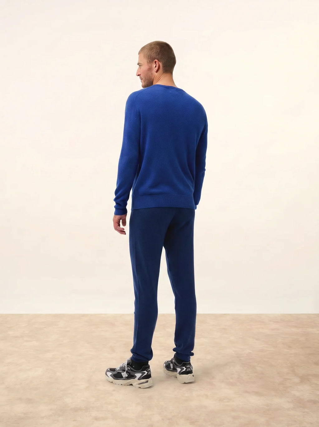 WALT Pull Col V Outremer