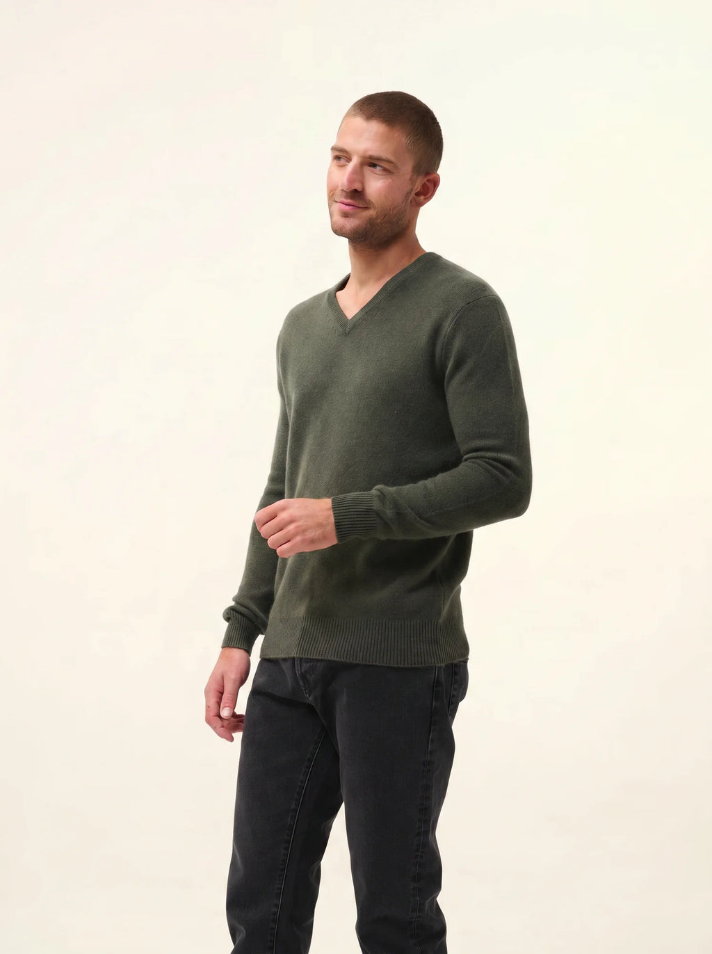 NATHAN Pullover V-Ausschnitt 4-fädig Khaki
