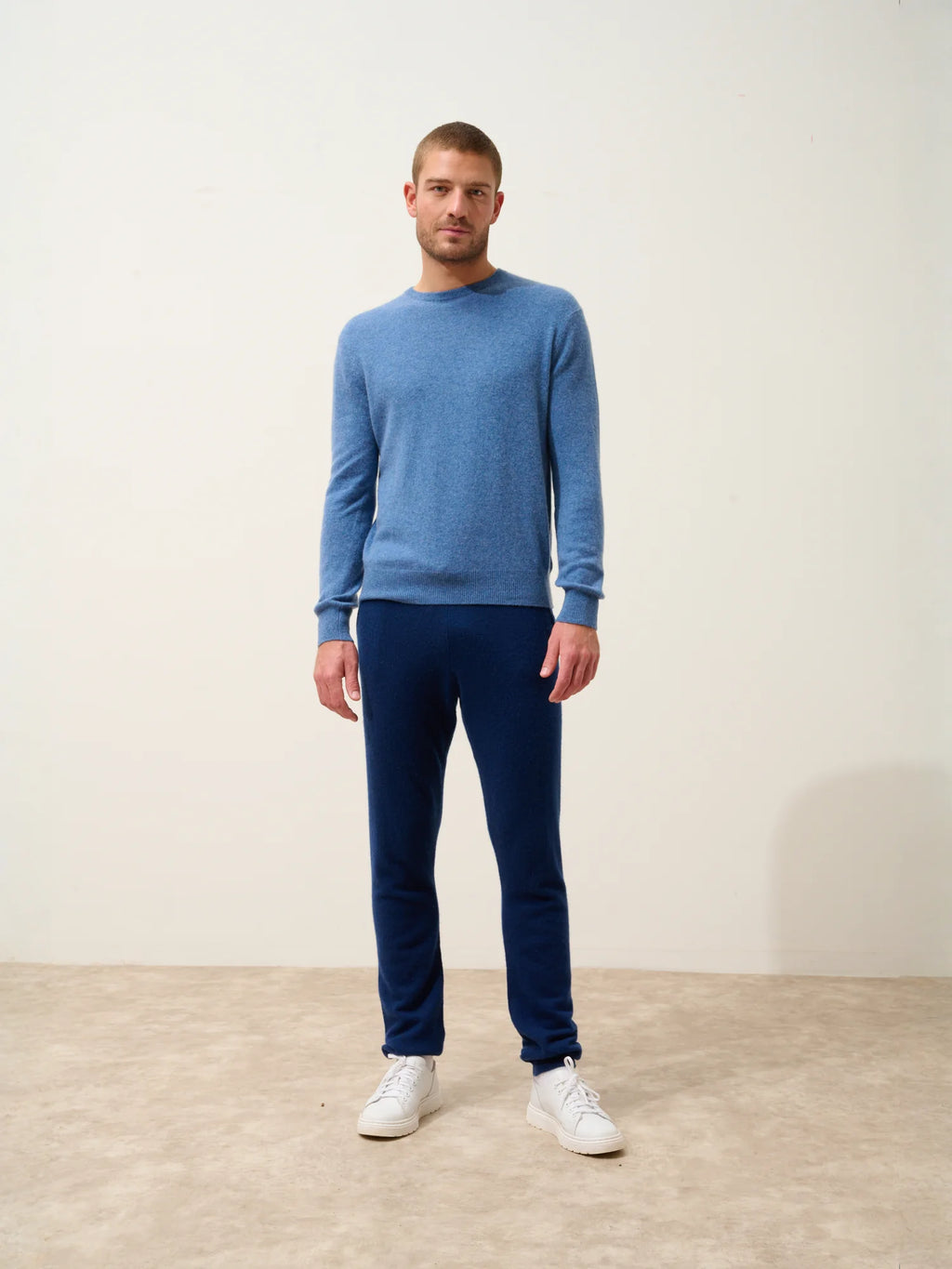 HOWARD Pull Col Rond Bleu Denim