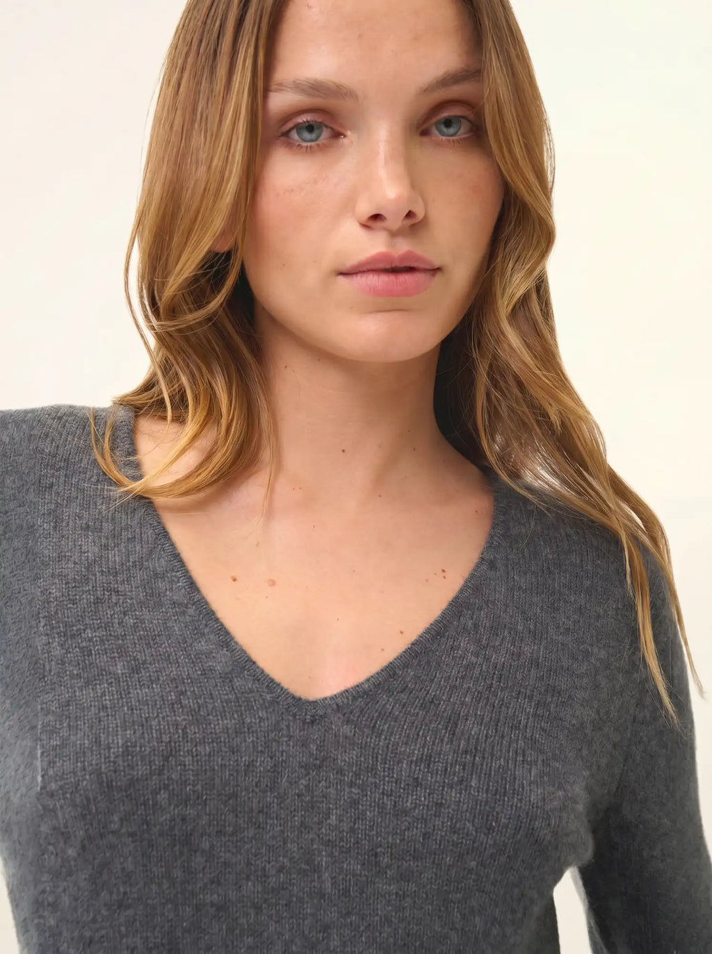 ABBY Pull Col V 4 Fils Anthracite Chiné