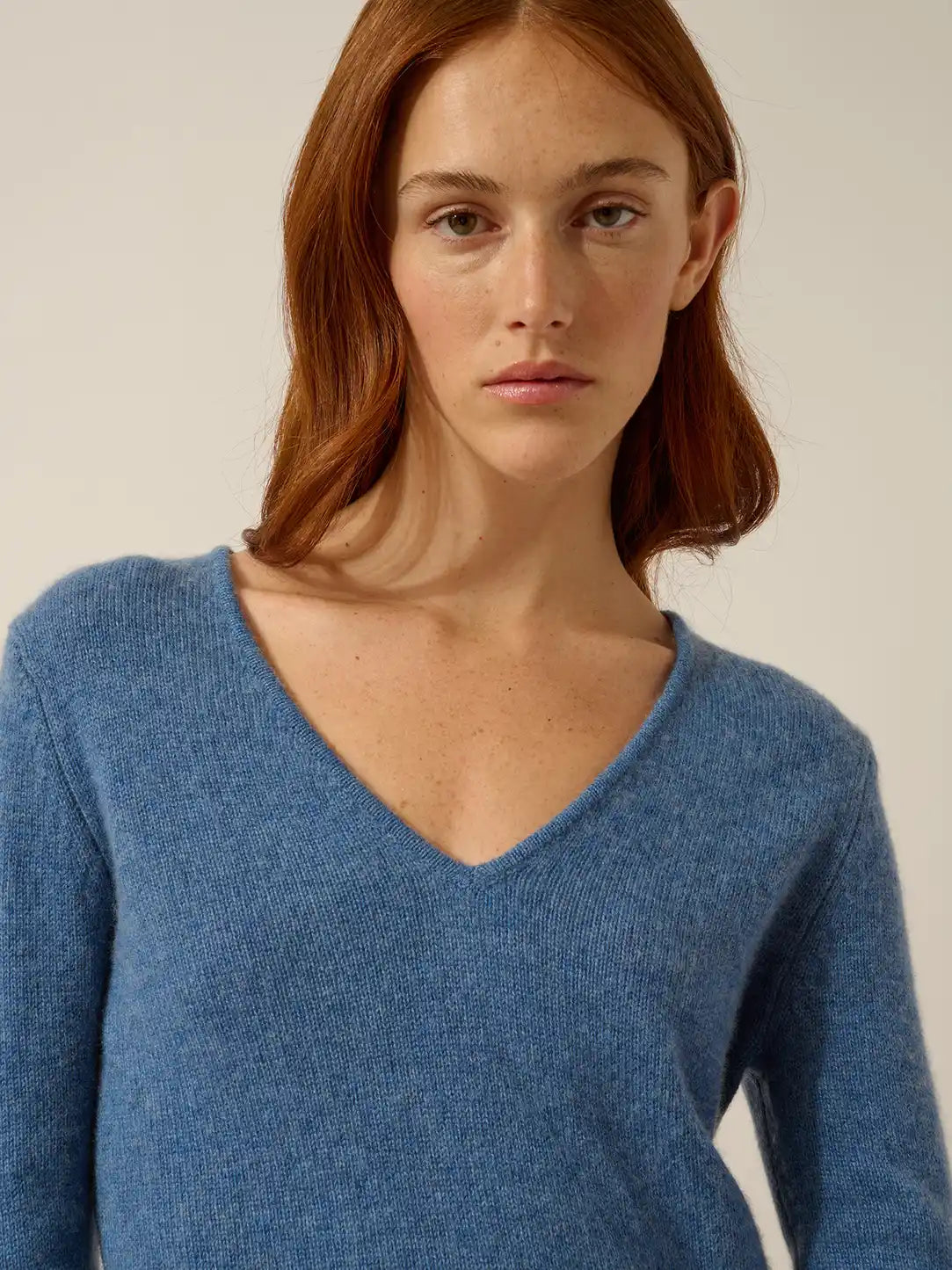 ABBY Pull Col V 4 Fils Bleu Denim