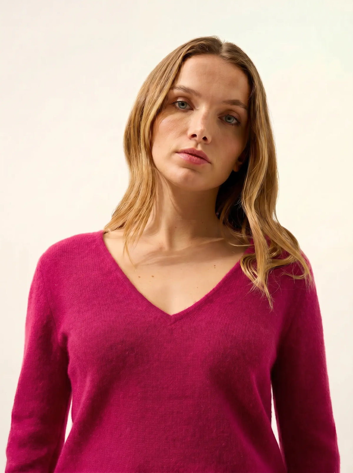 ABBY Pull Col V 4 Fils Fuchsia