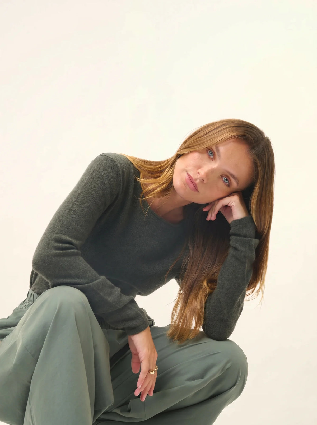 VIVIAN Pullover Rundhalsausschnitt Khaki meliert