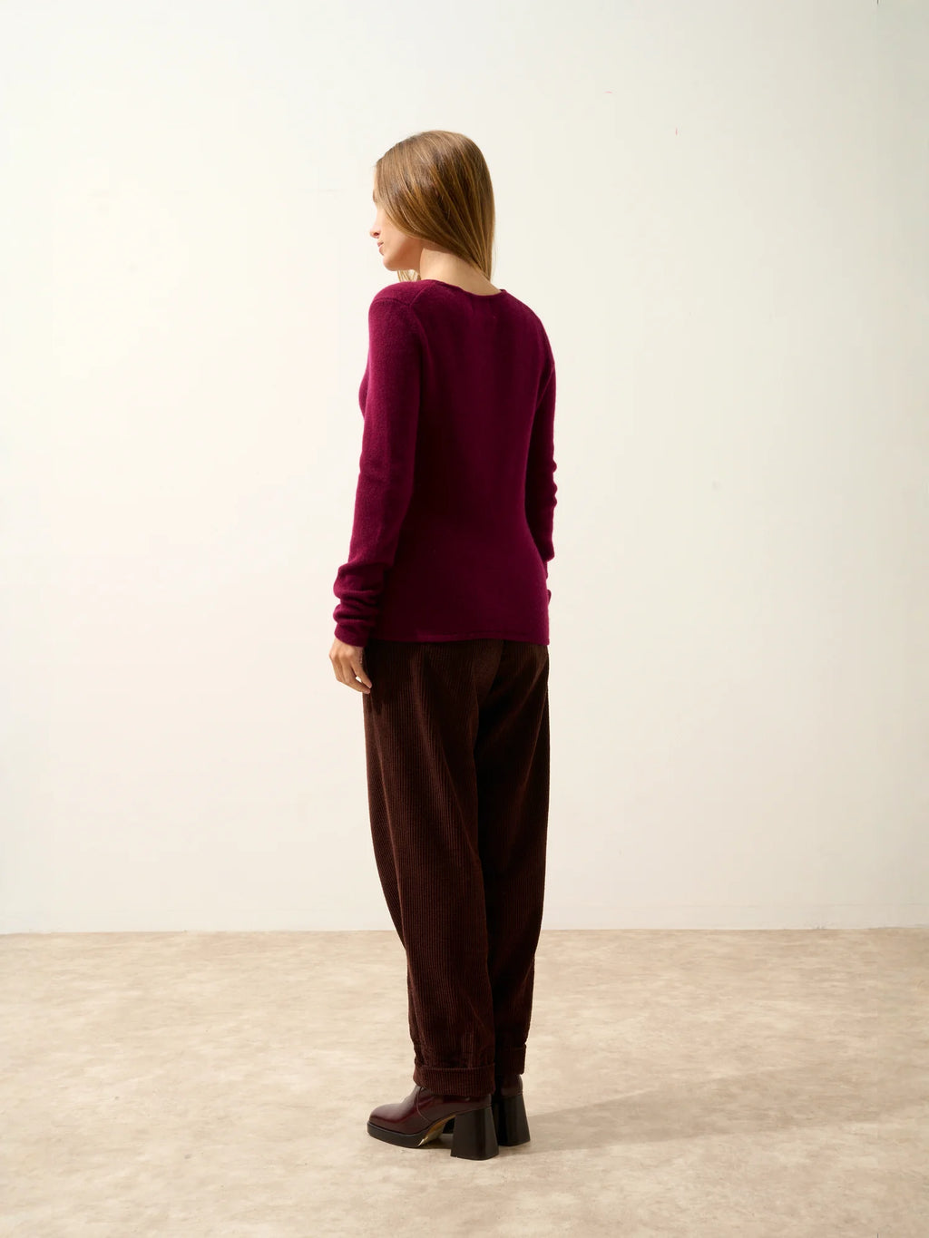 JOYCE Sweater Crew Neck 4 Ply Burgundy