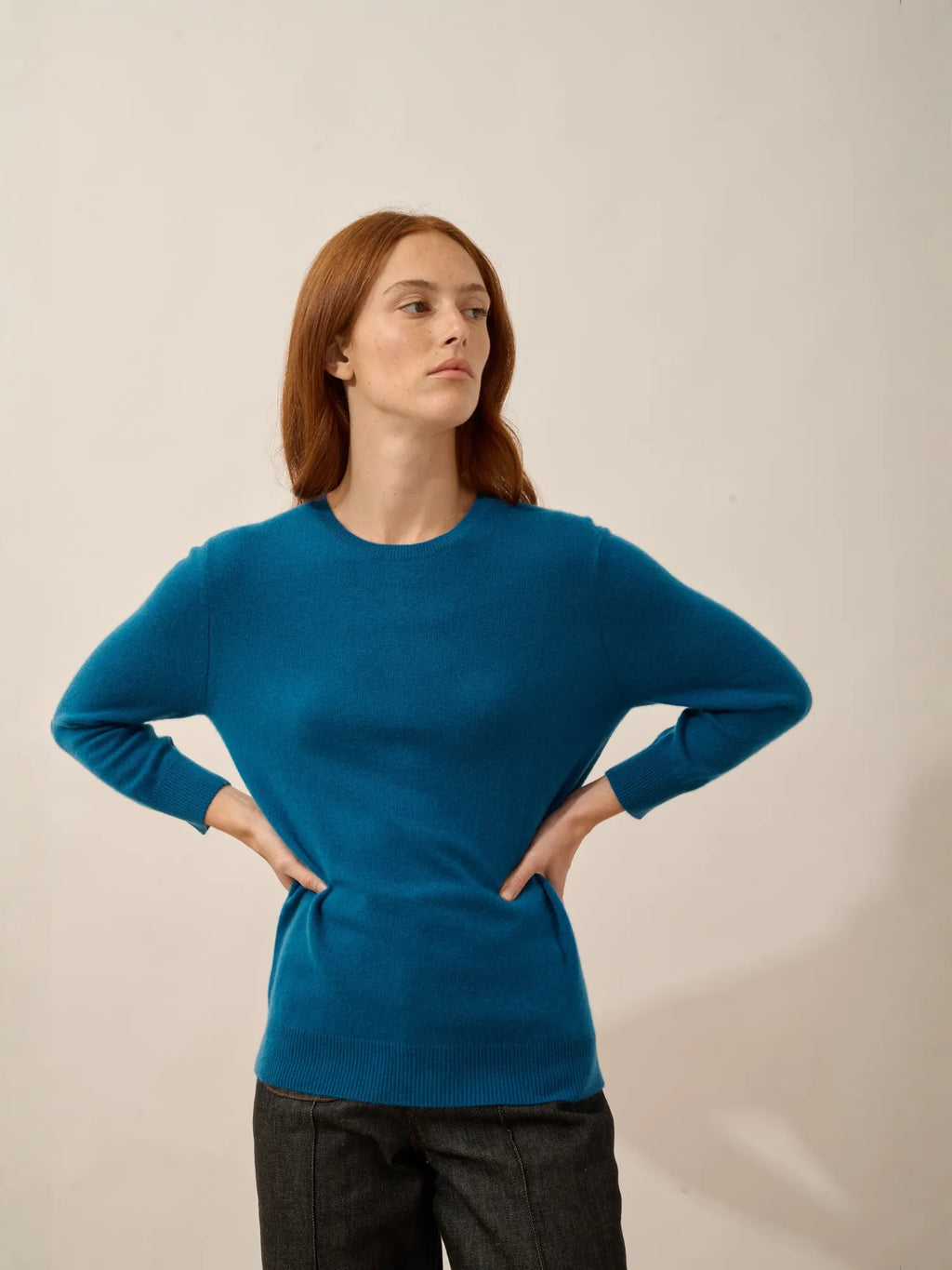 JANICE Pull Col Rond Boutonné Dos Paon
