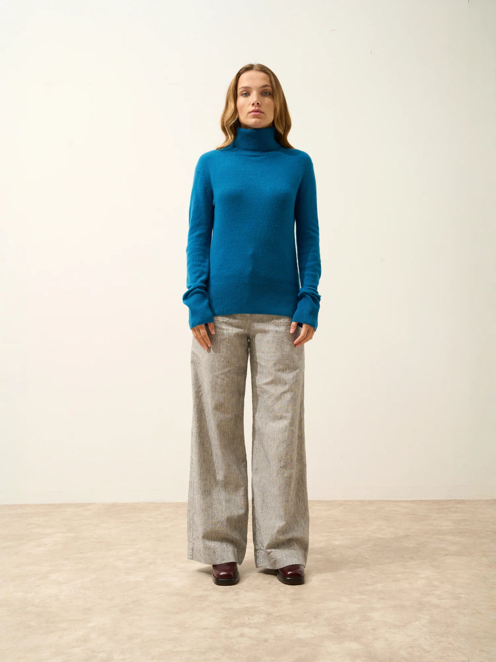 LEXIE Pull Col Roulé Paon