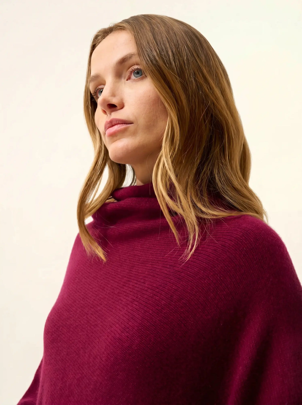 SALLY Poncho 4 Fils Bordeaux