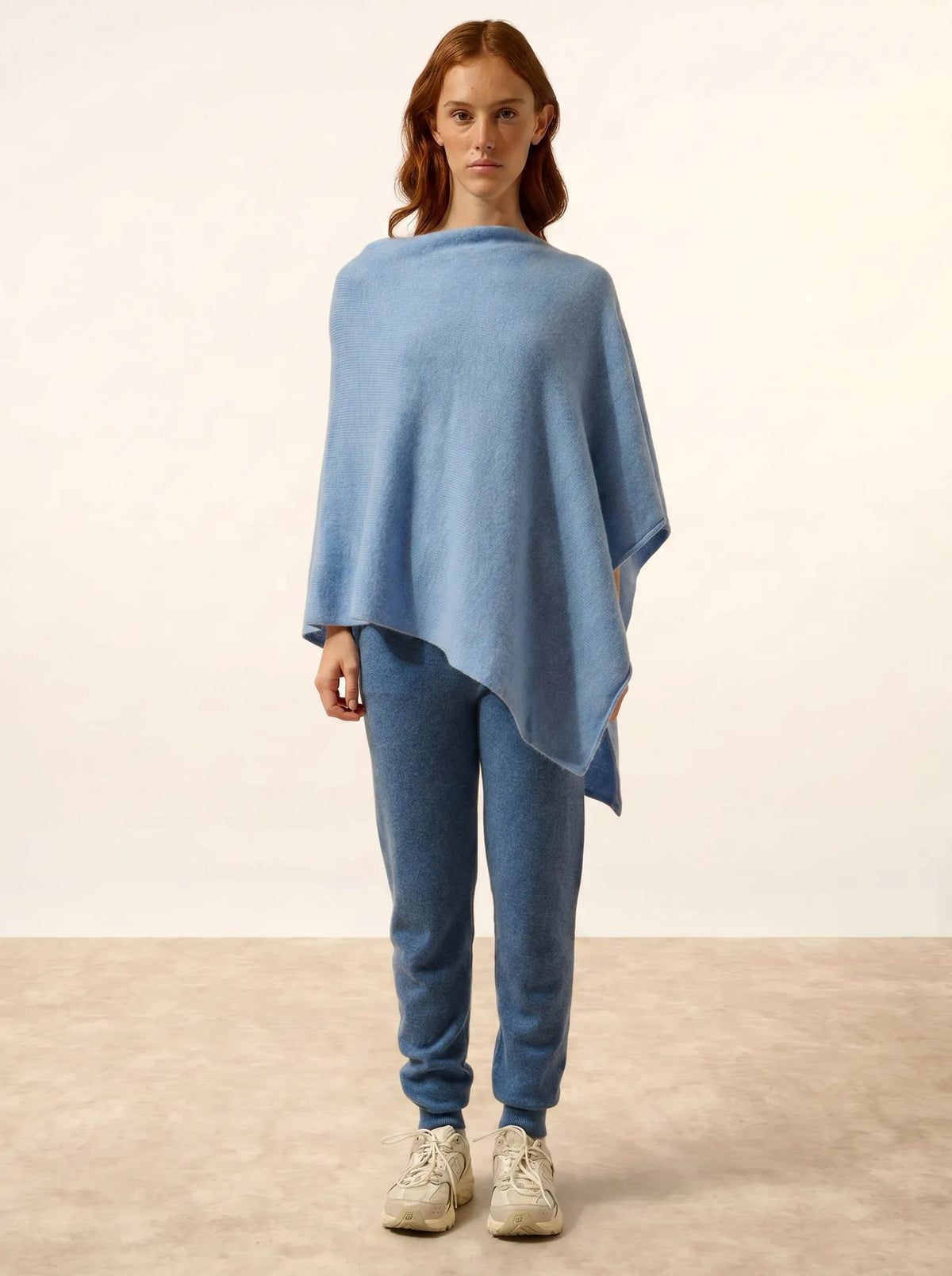 SALLY Poncho 4 Ply Sky